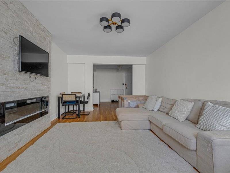 #2 photo, 2 West End Ave, #1H, ブルックリン区 Manhattan Beach , NY 11235