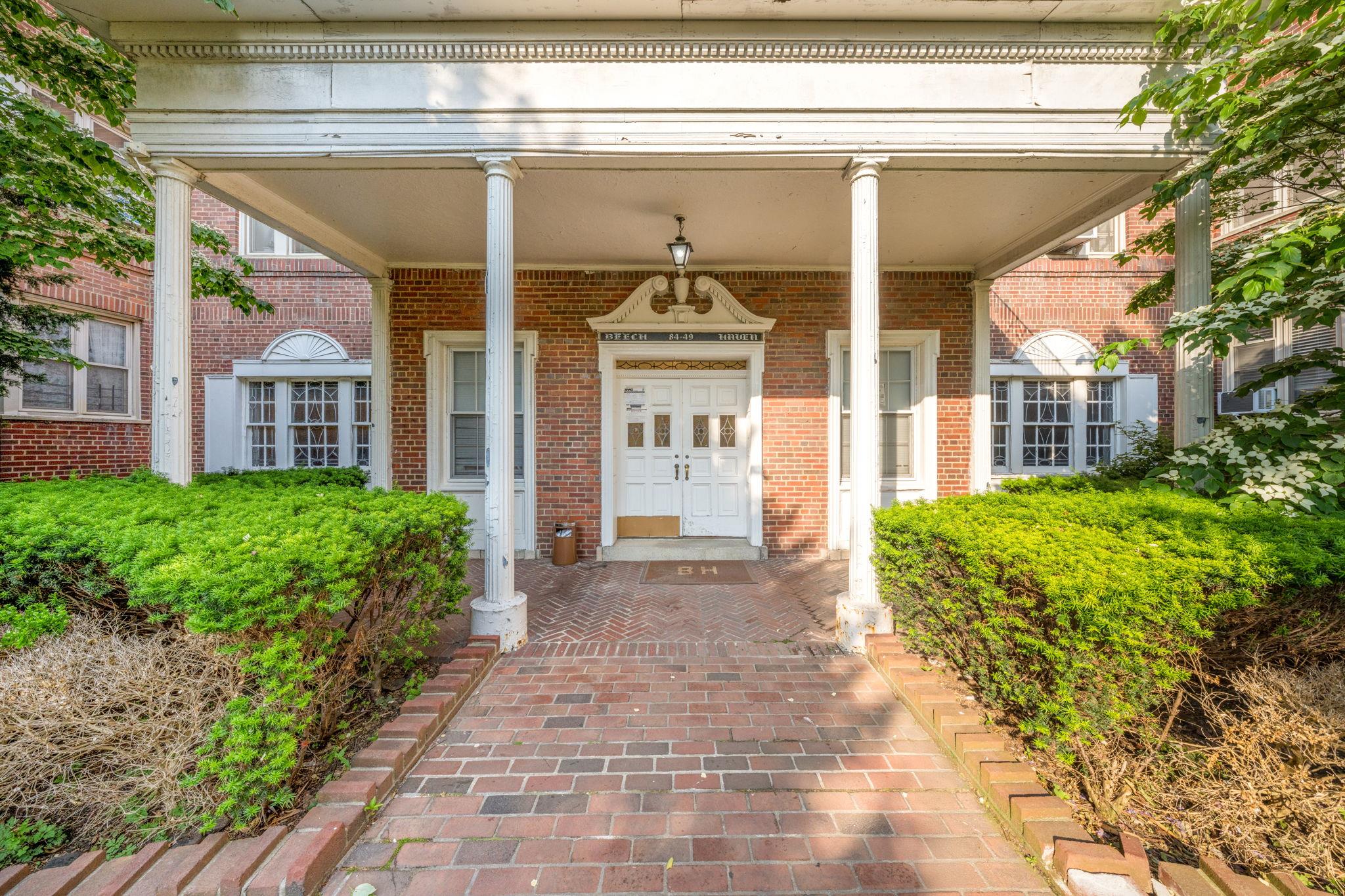 #1 photo, 84-49 168th Street, Jamaica Hills , NY 11432