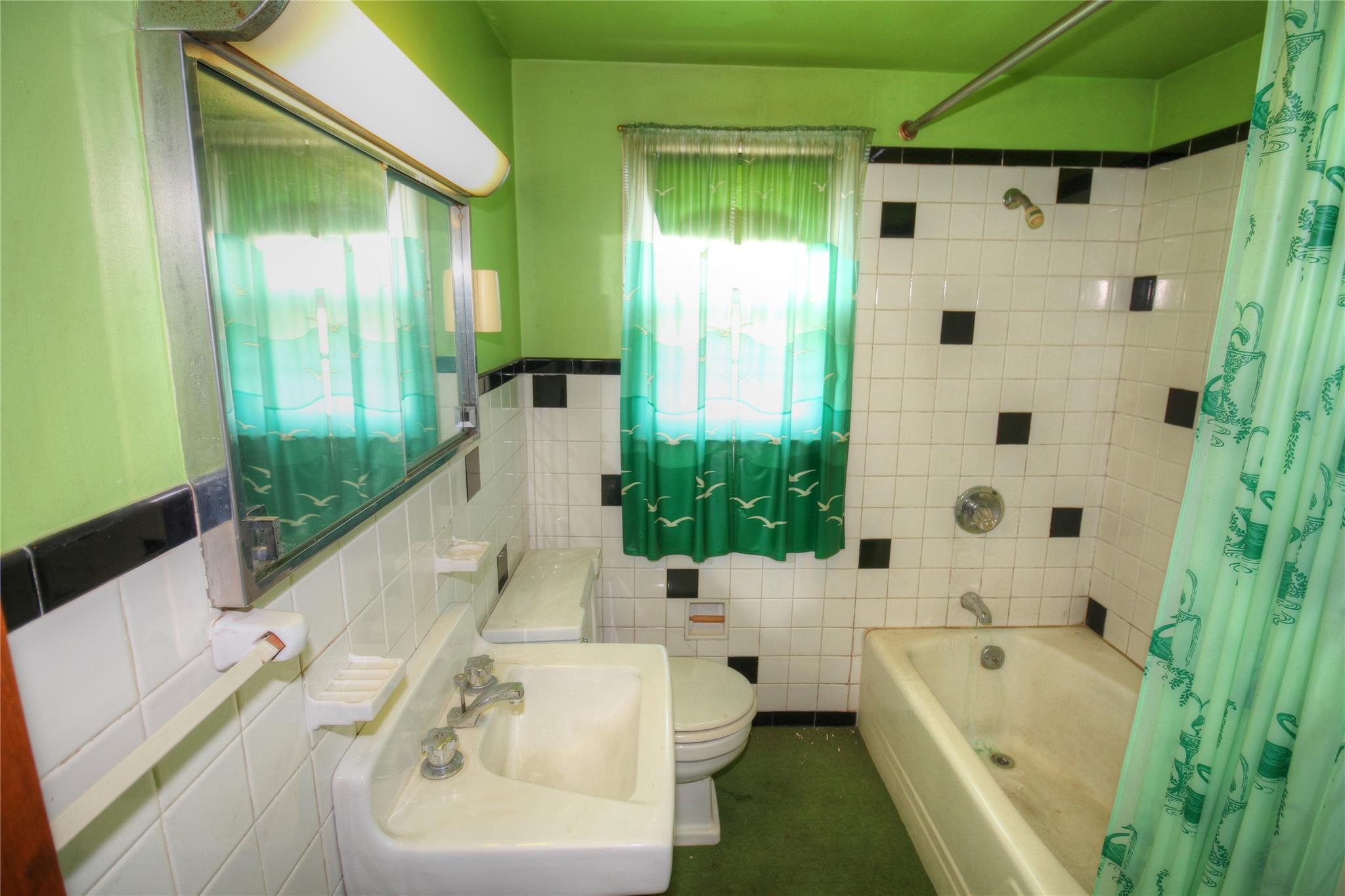 #15 photo, 115-31 237th Street, ナッソー郡 Elmont , NY 11003