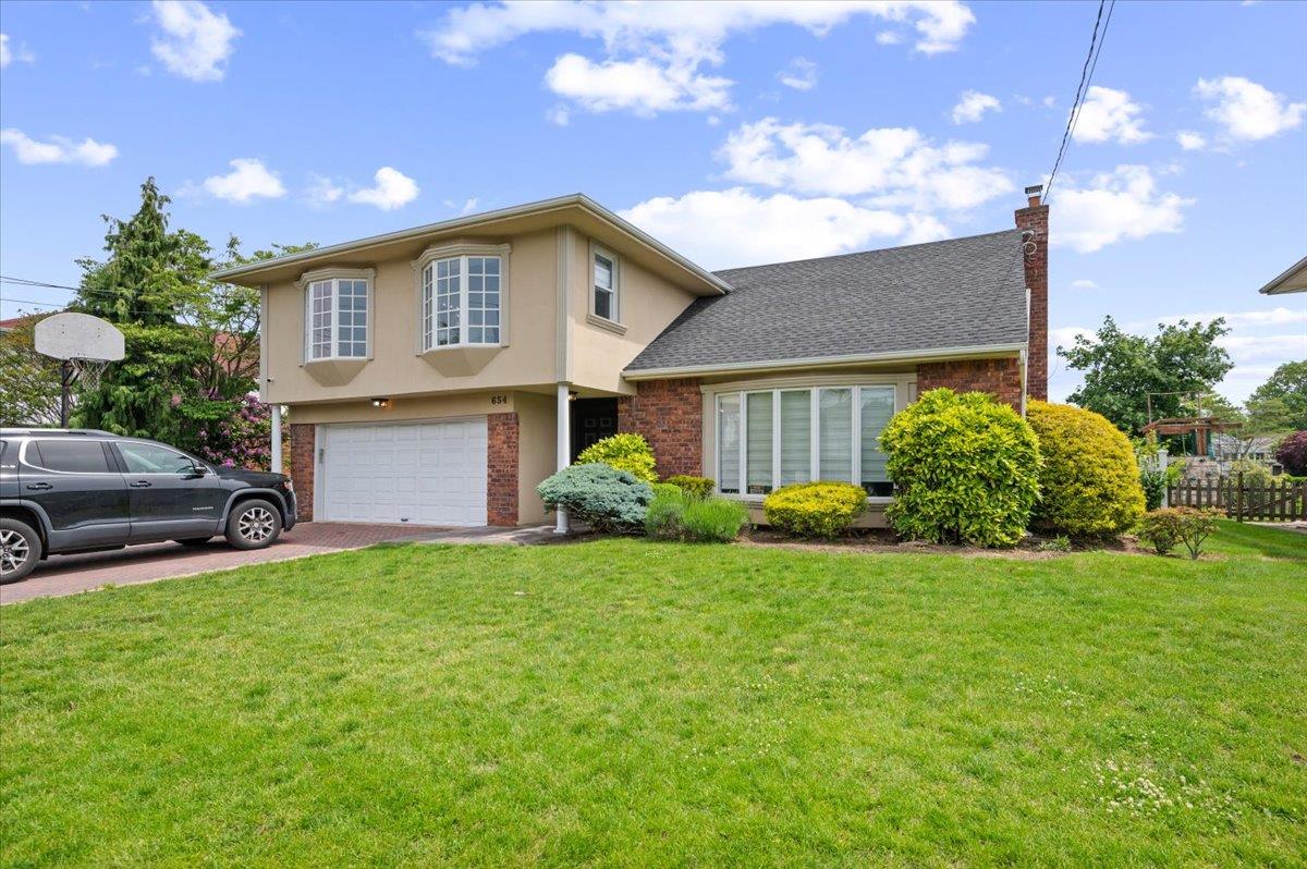 #1 photo, 654 Derby Avenue, ナッソー郡 Woodmere , NY 11598