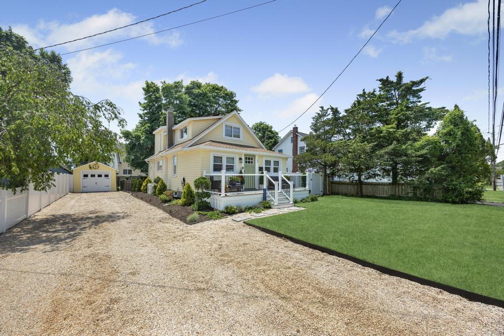 #1 photo, 54 Willow Street, Sayville , NY 11782