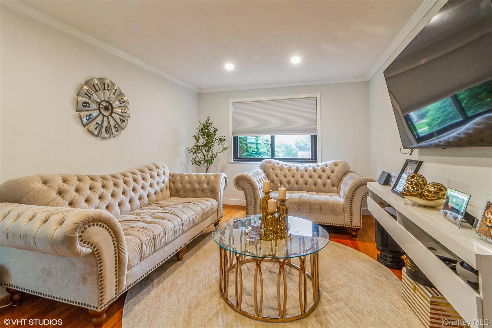 #4 photo, 17 Lawrence Drive, White Plains , NY 10603