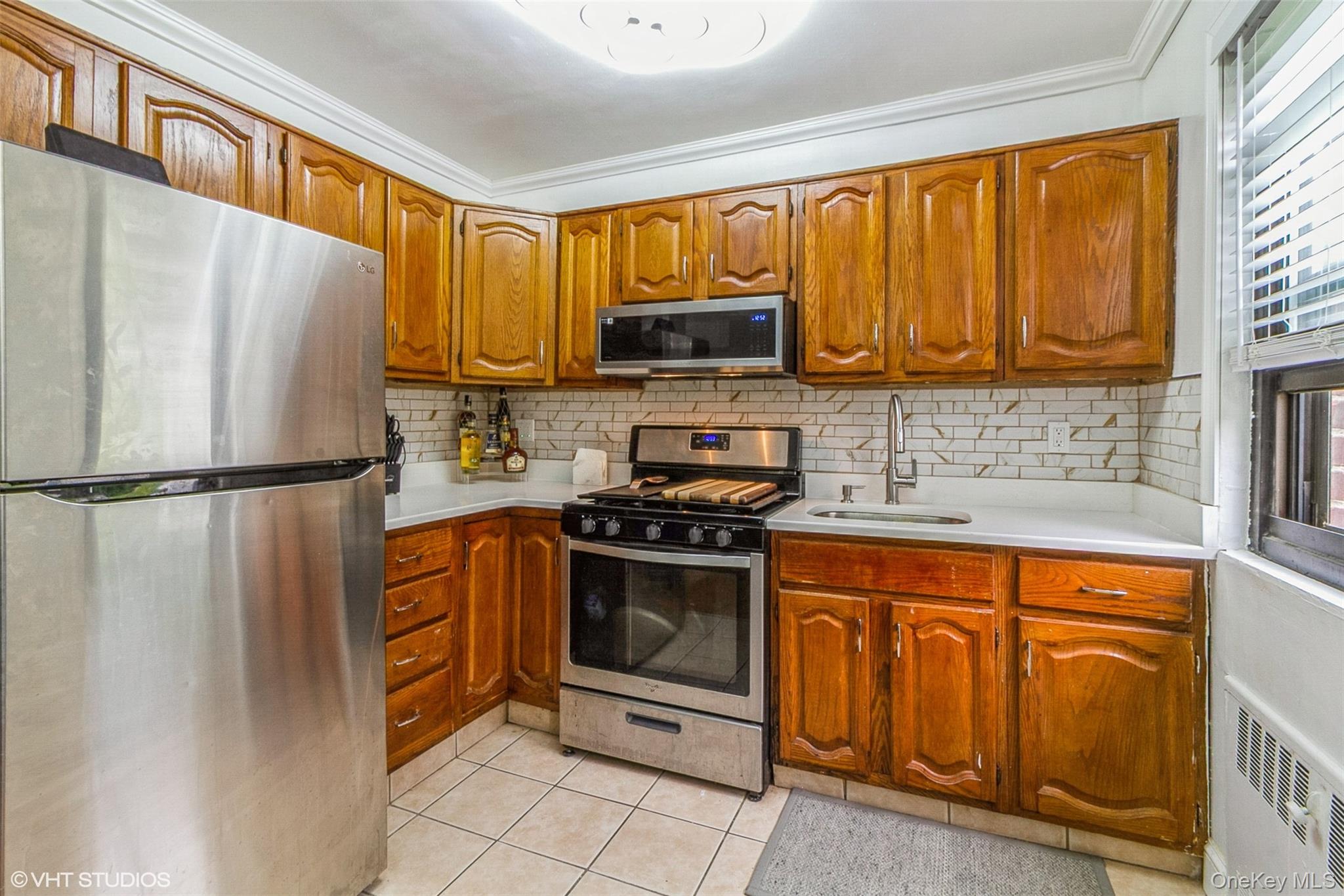 #6 photo, 17 Lawrence Drive, White Plains , NY 10603