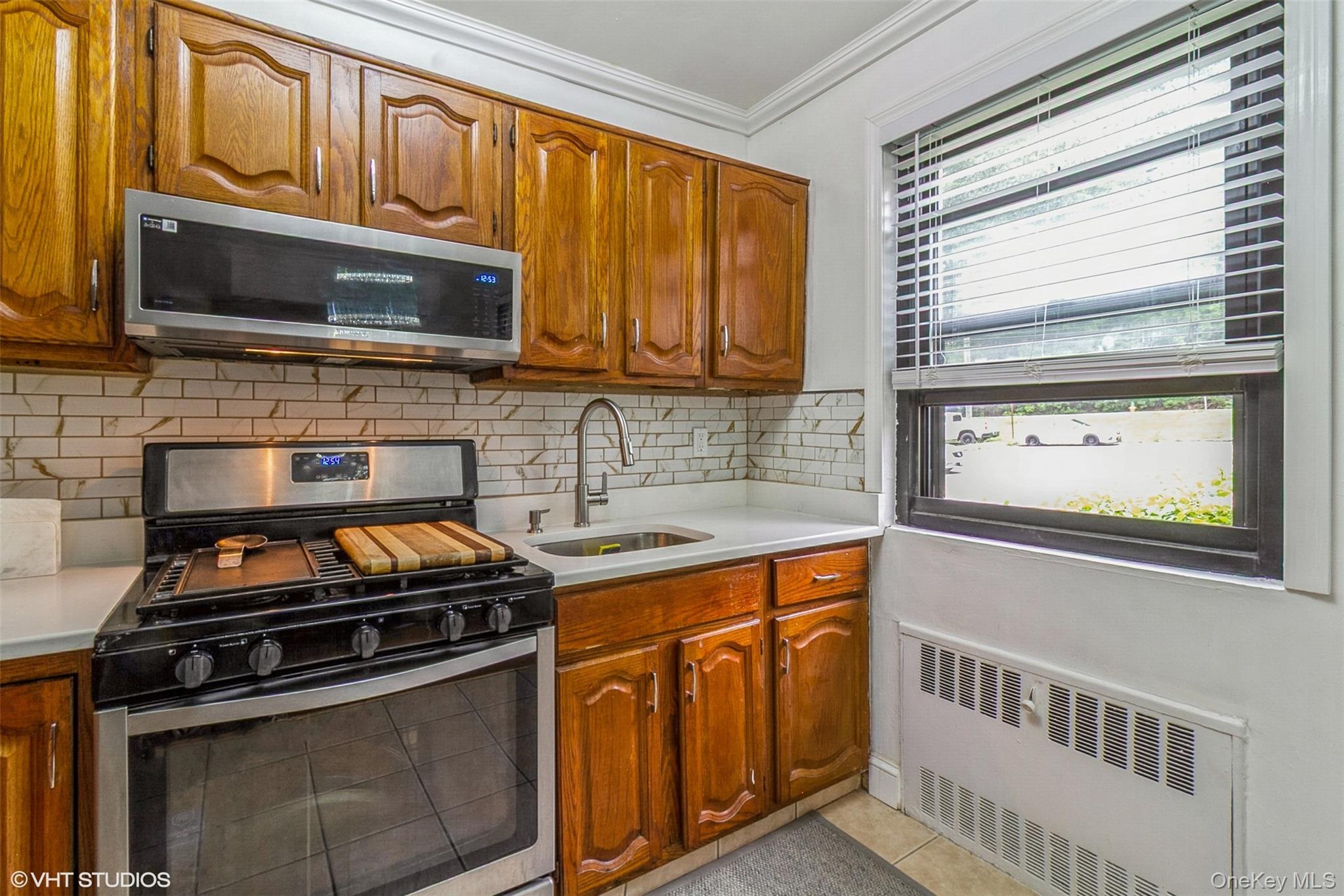 #7 photo, 17 Lawrence Drive, White Plains , NY 10603