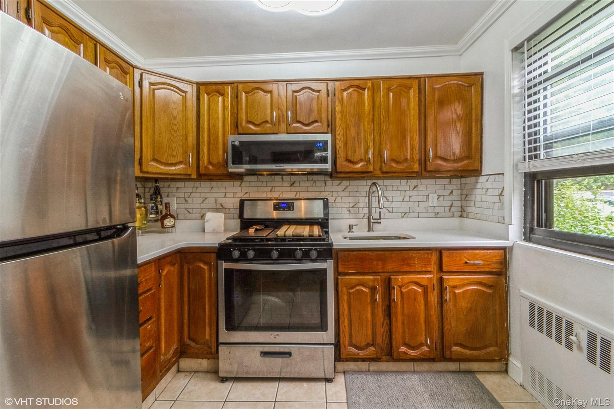 #8 photo, 17 Lawrence Drive, White Plains , NY 10603