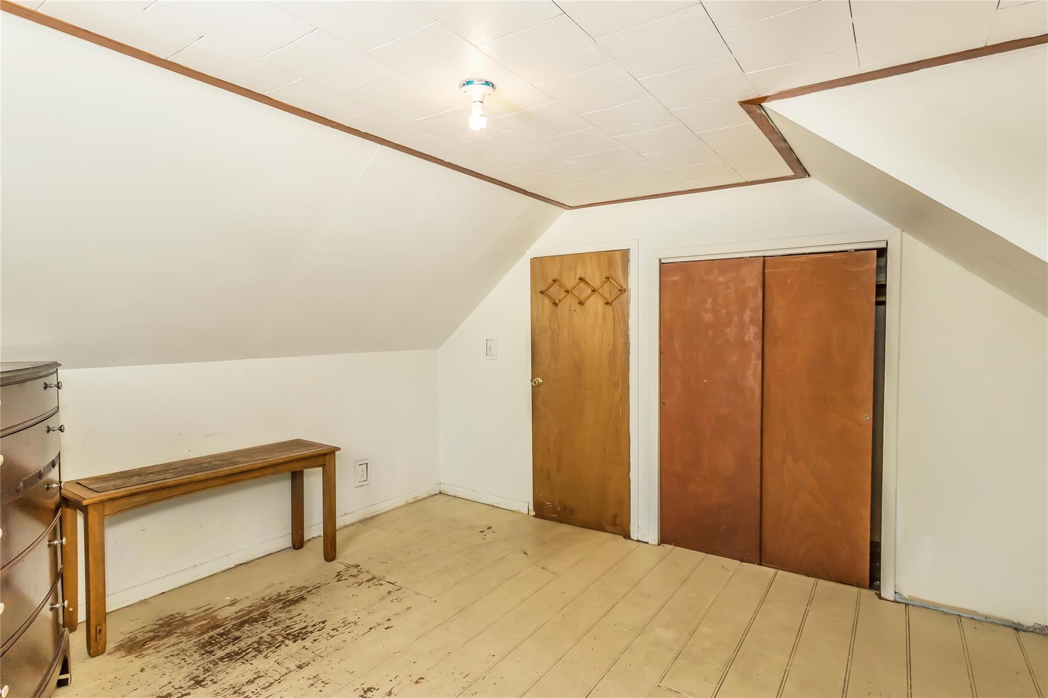 #16 photo, 18 Hilliard Avenue, 東長島 Central Islip , NY 11722