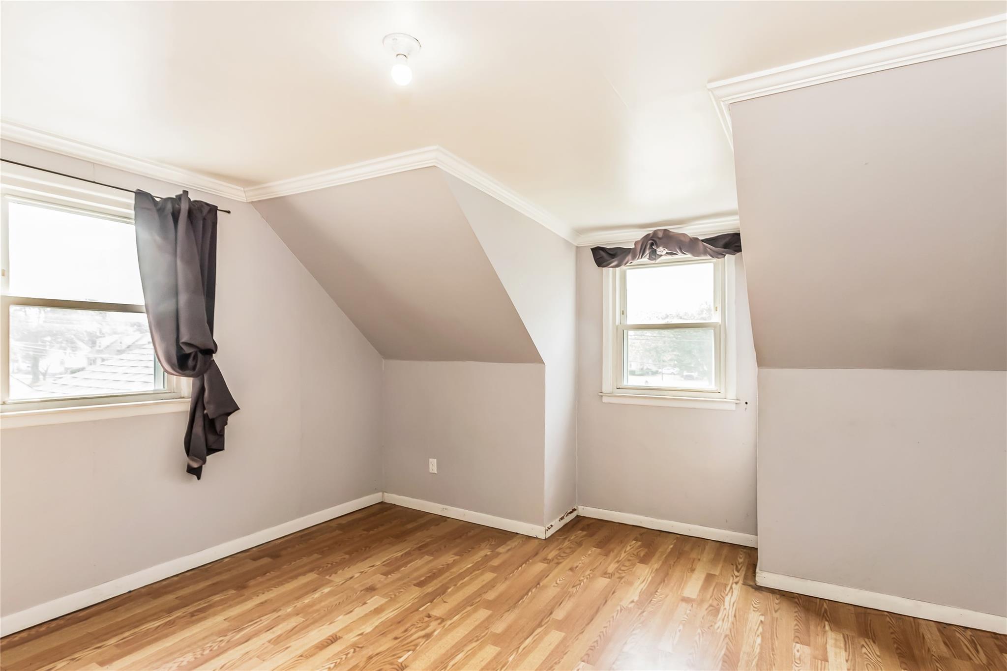 #17 photo, 18 Hilliard Avenue, 東長島 Central Islip , NY 11722