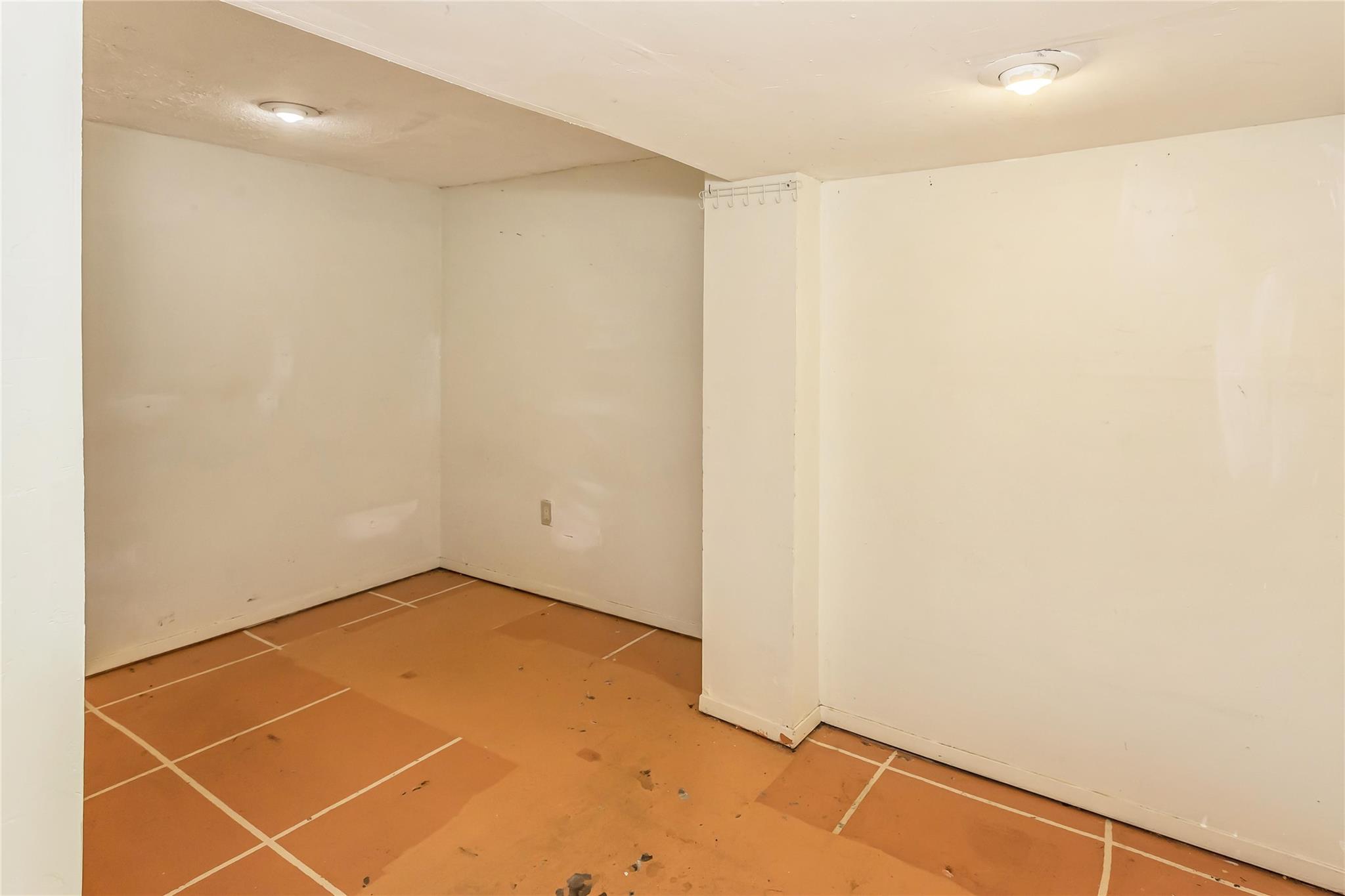 #18 photo, 18 Hilliard Avenue, 東長島 Central Islip , NY 11722