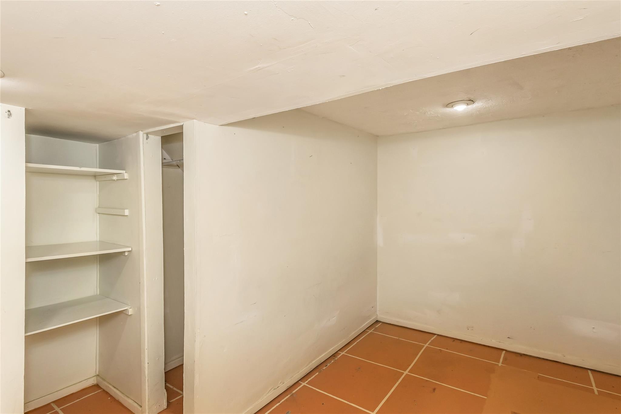 #19 photo, 18 Hilliard Avenue, 東長島 Central Islip , NY 11722