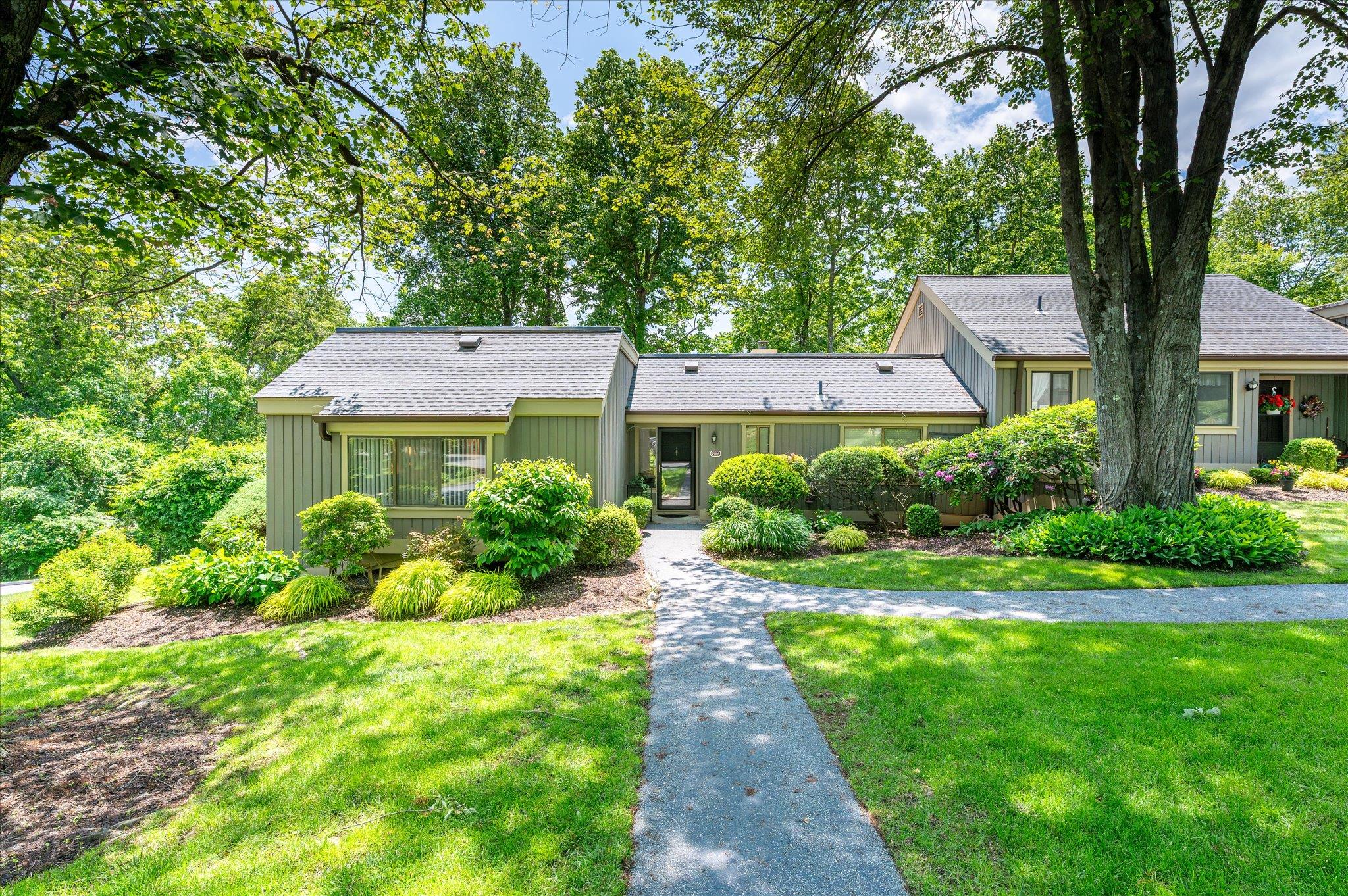 #1 photo, 298 Heritage Hills, Somers , NY 10589