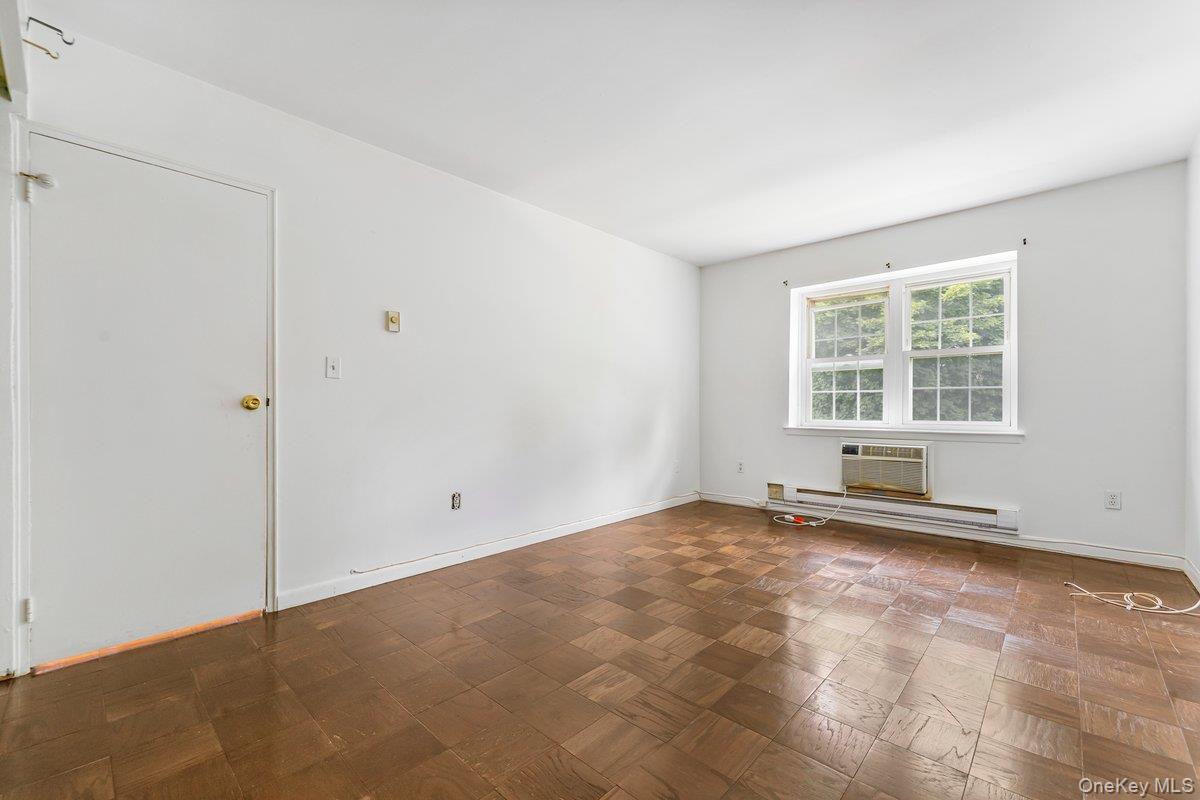 #15 photo, 77 Lorraine Terrace, Mount Vernon , NY 10553