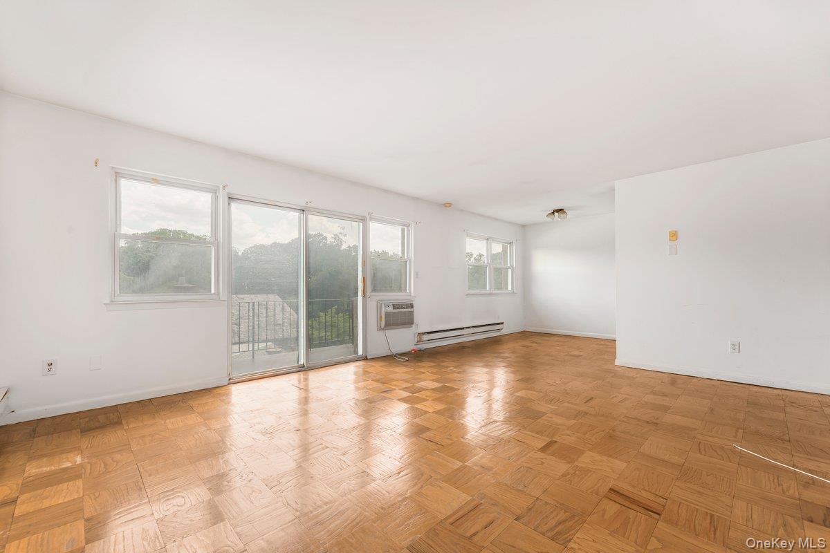 #4 photo, 77 Lorraine Terrace, Mount Vernon , NY 10553