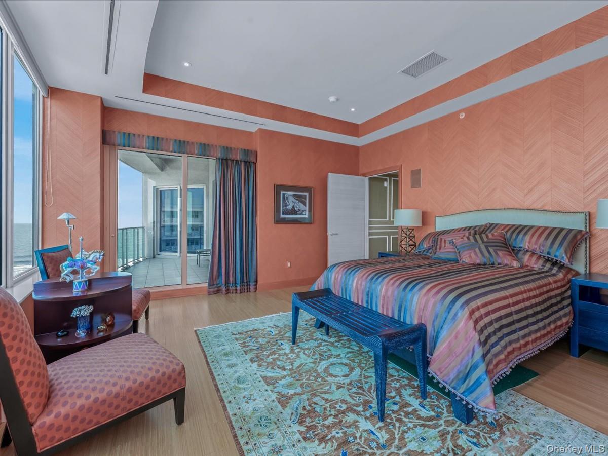 #20 photo, 403 E Boardwalk, ナッソー郡 Long Beach , NY 11561