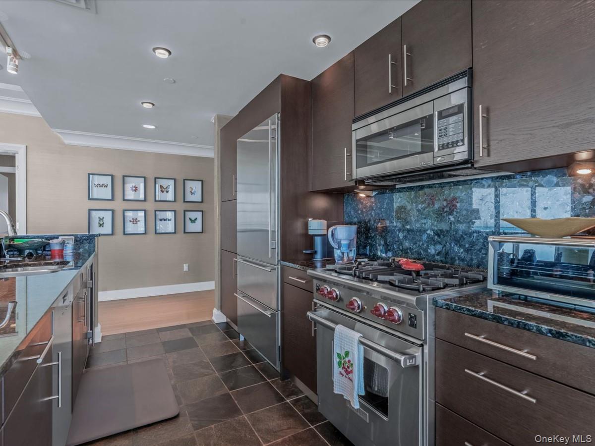 #8 photo, 403 E Boardwalk, ナッソー郡 Long Beach , NY 11561