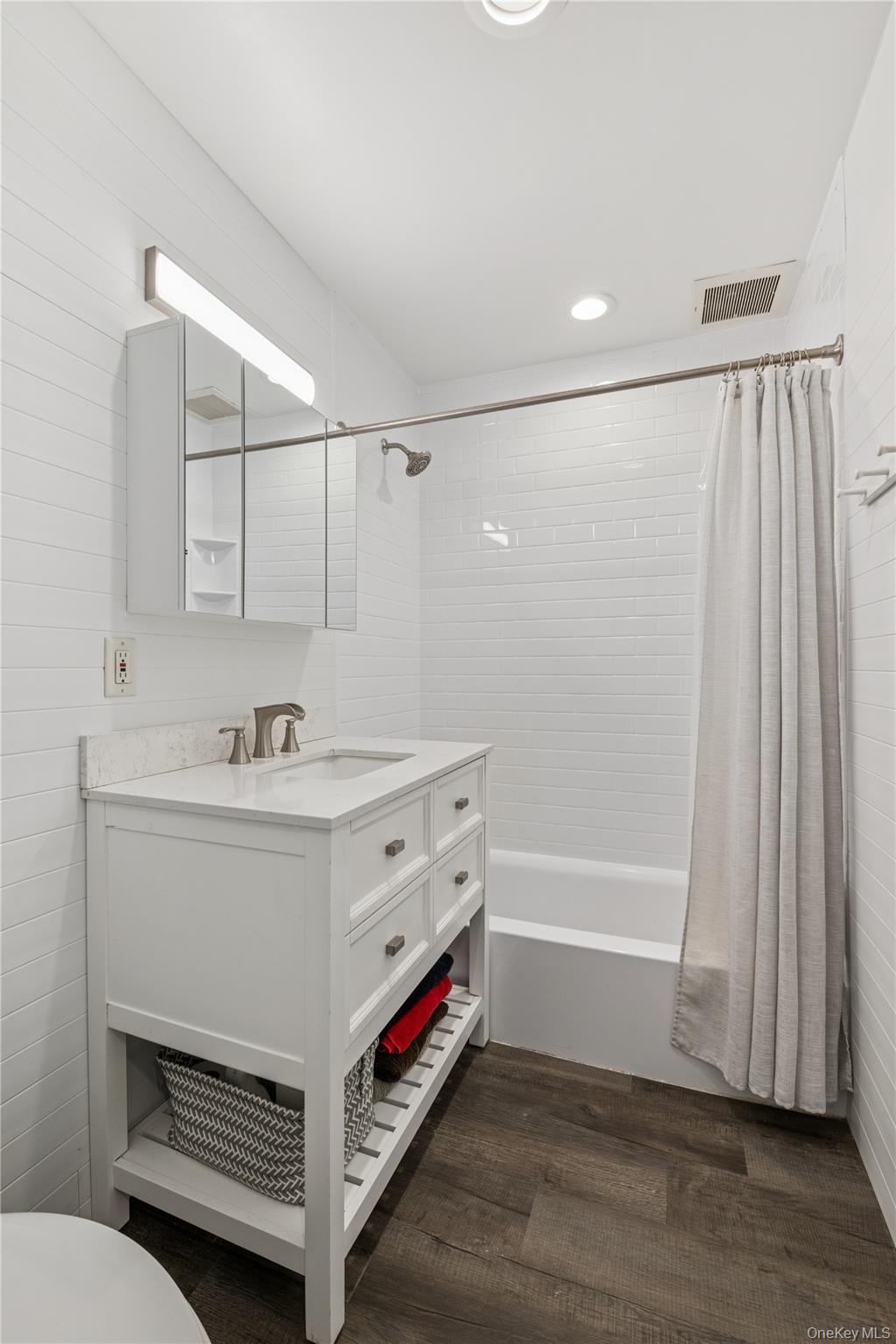 #14 photo, 750 Shore Road, Long Beach , NY 11561