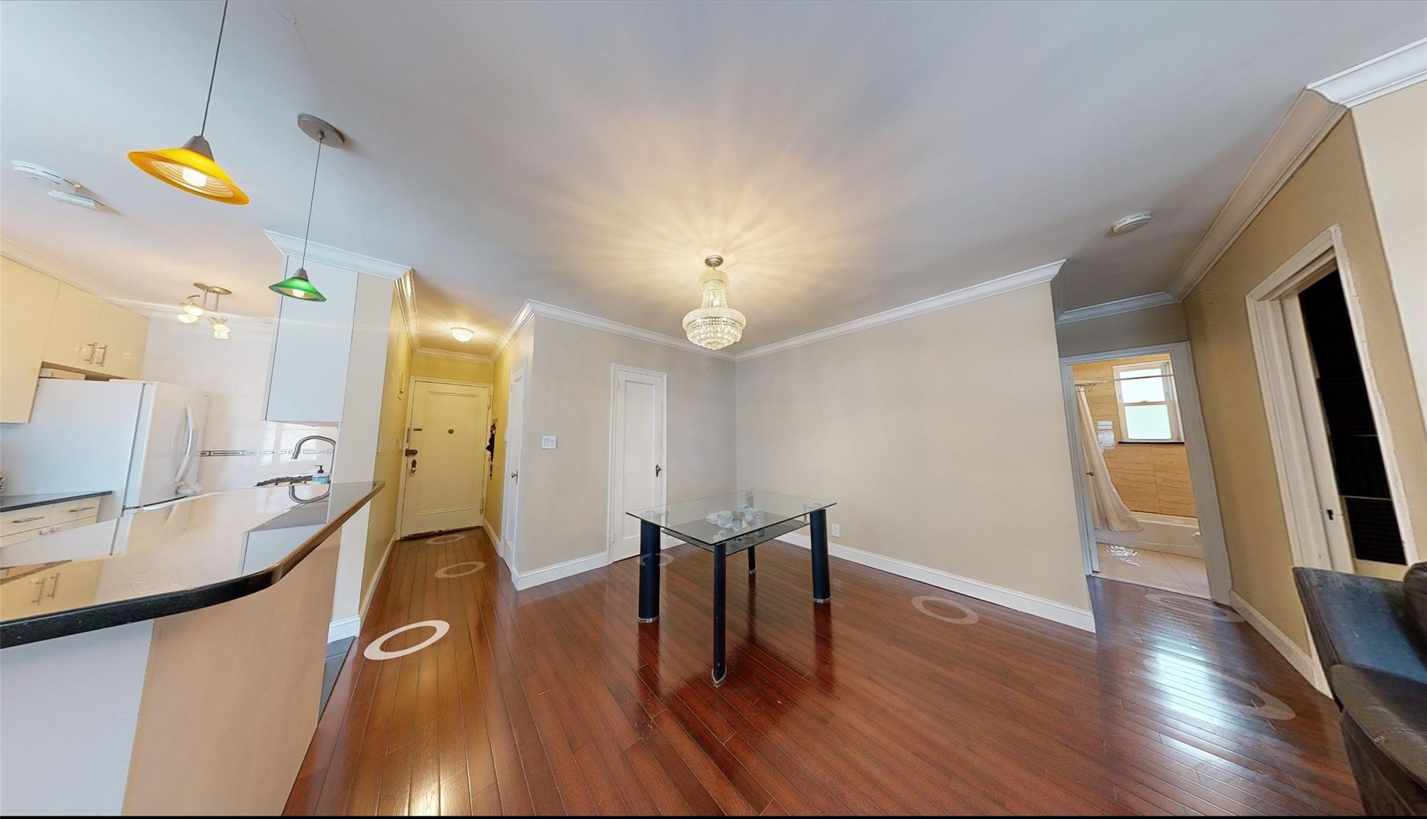 #10 photo, 9410 64 Road, クイーンズ区 Rego Park , NY 11374