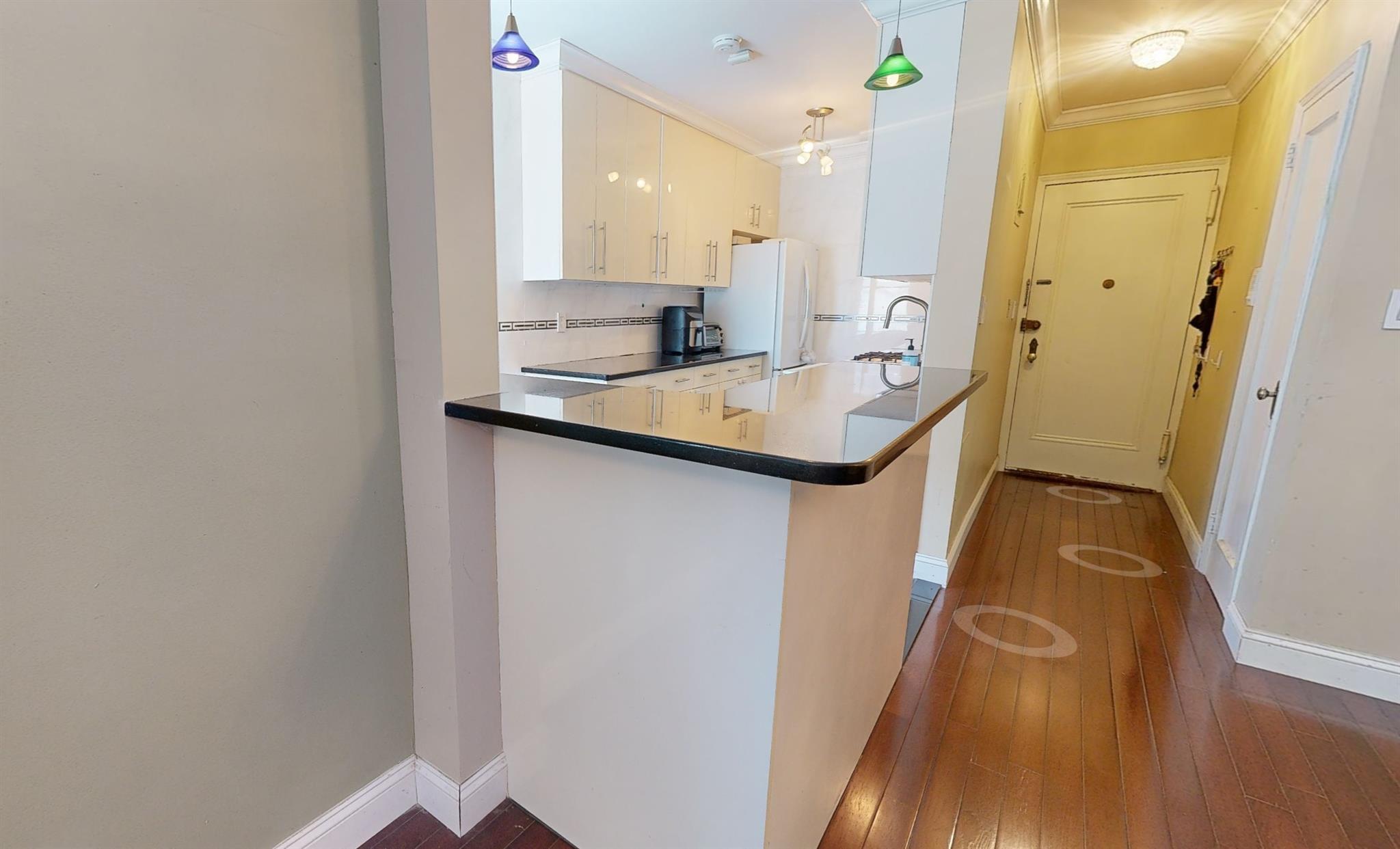 #5 photo, 9410 64 Road, クイーンズ区 Rego Park , NY 11374