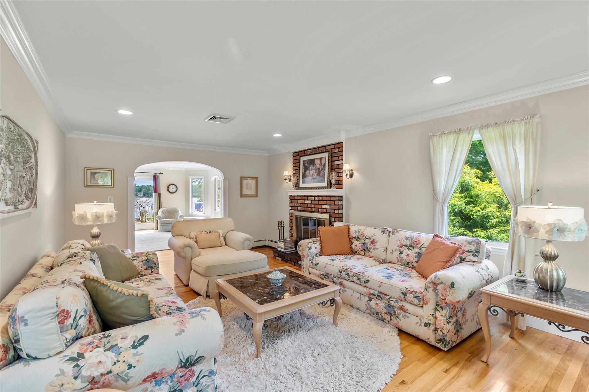 #12 photo, 17 Youngs Lane, サフォーク郡 Setauket , NY 11733