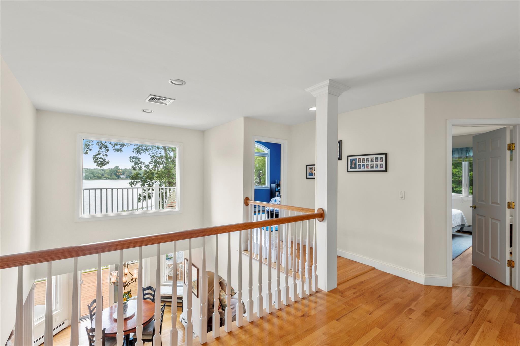 #18 photo, 17 Youngs Lane, サフォーク郡 Setauket , NY 11733