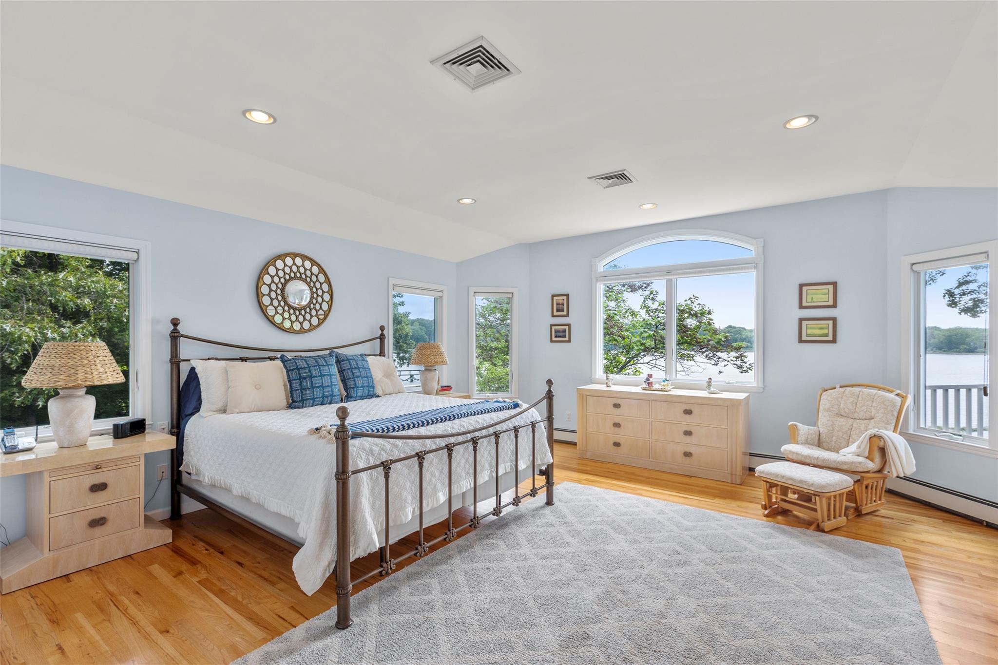 #19 photo, 17 Youngs Lane, サフォーク郡 Setauket , NY 11733