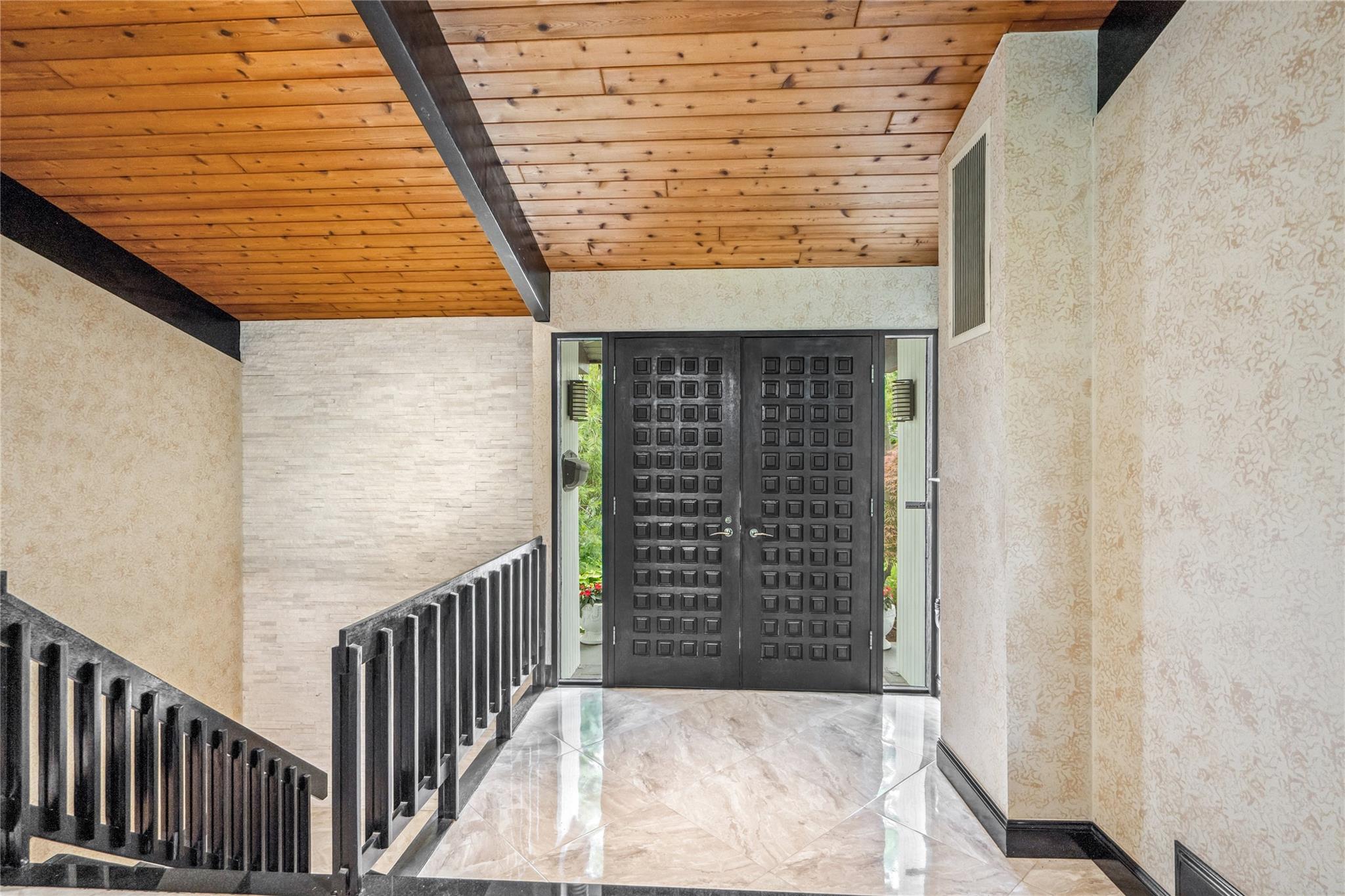 #3 photo, 27 Parkway Drive, ナッソー郡 Roslyn Heights , NY 11577