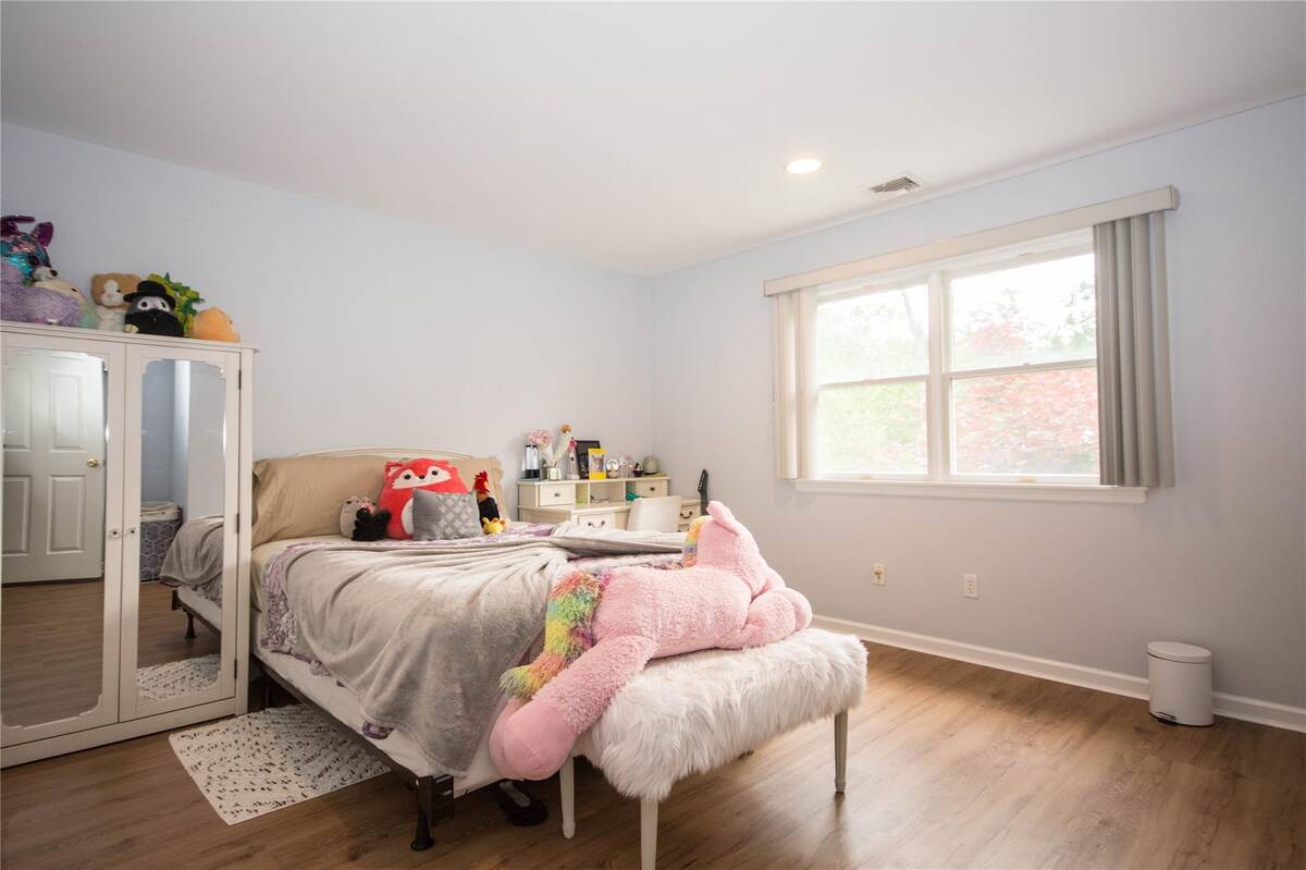 #6 photo, 132 N Woods Road, サフォーク郡 Baiting Hollow , NY 11933