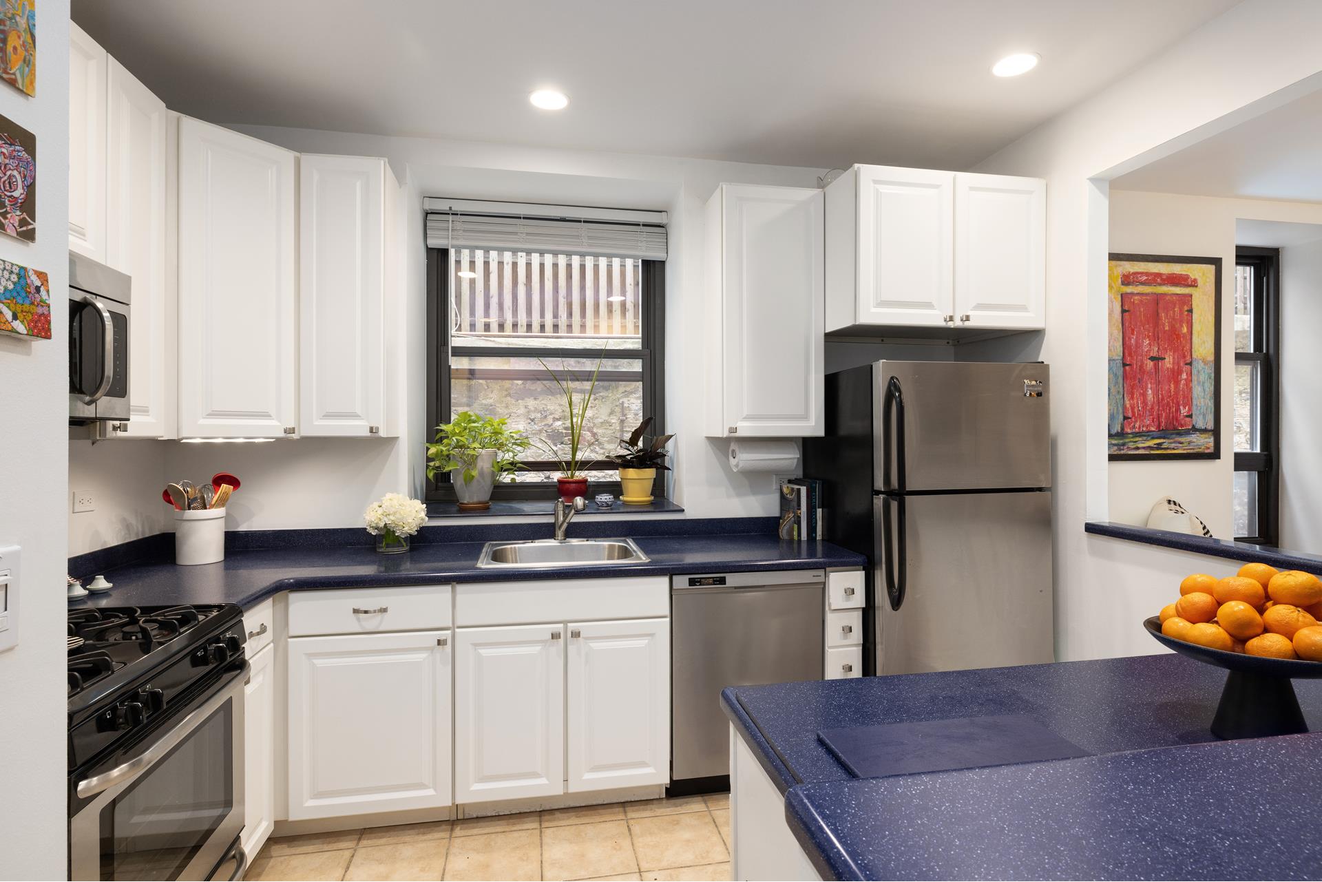 #4 photo, 305 W 98TH Street, マンハッタン Upper West Side , NY 10025