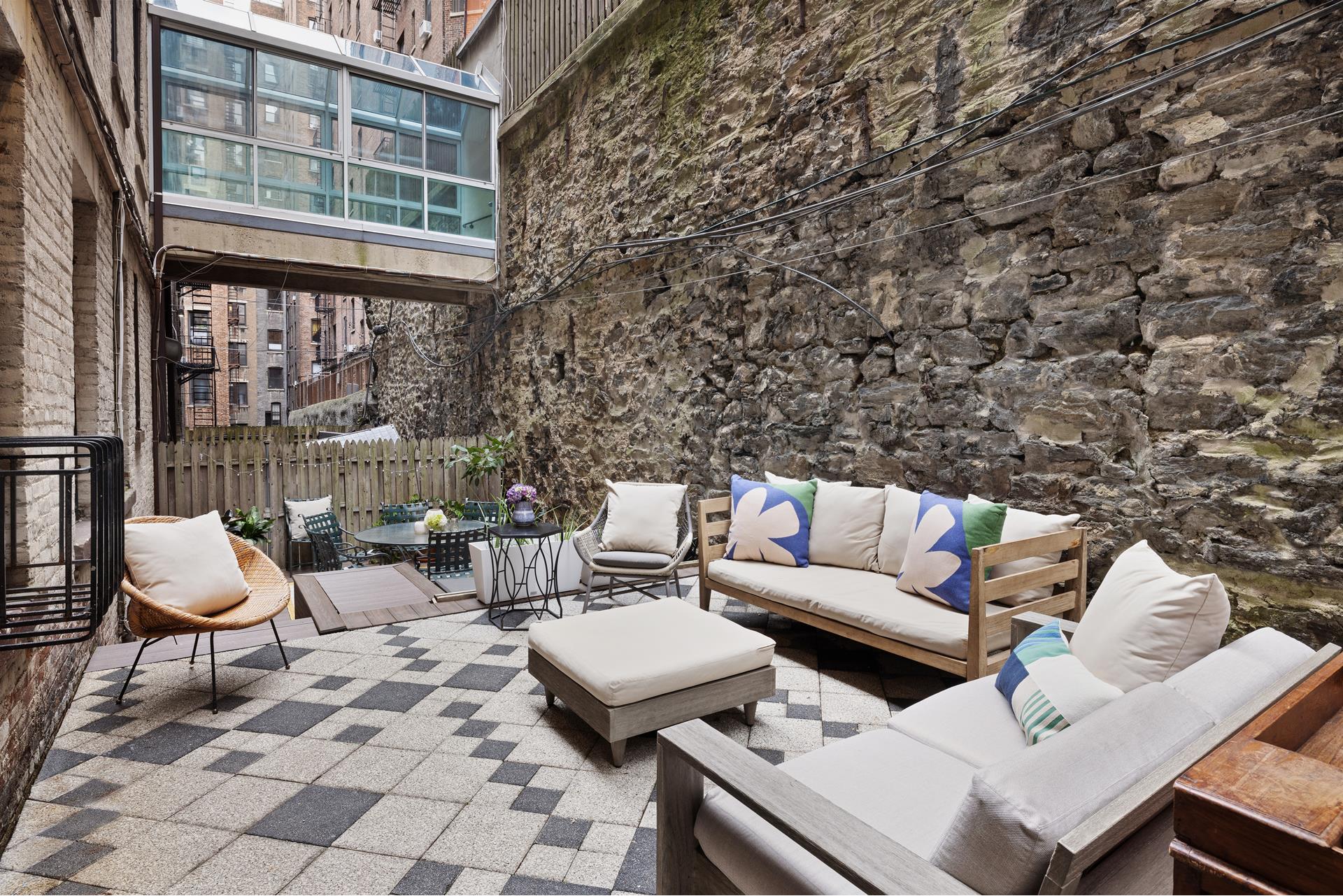 #7 photo, 305 W 98TH Street, マンハッタン Upper West Side , NY 10025