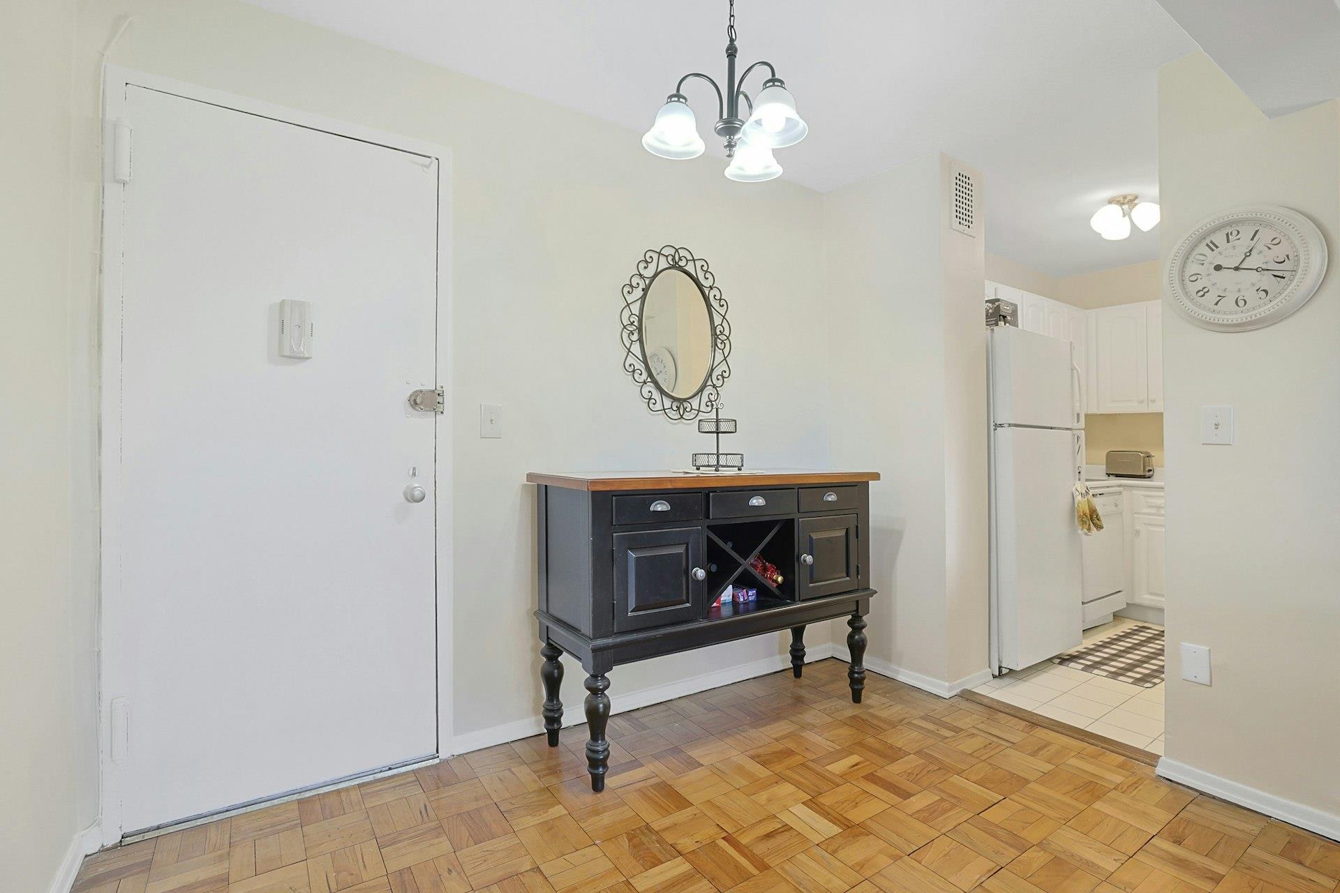 #10 photo, 505 Central Avenue, White Plains , NY 10606