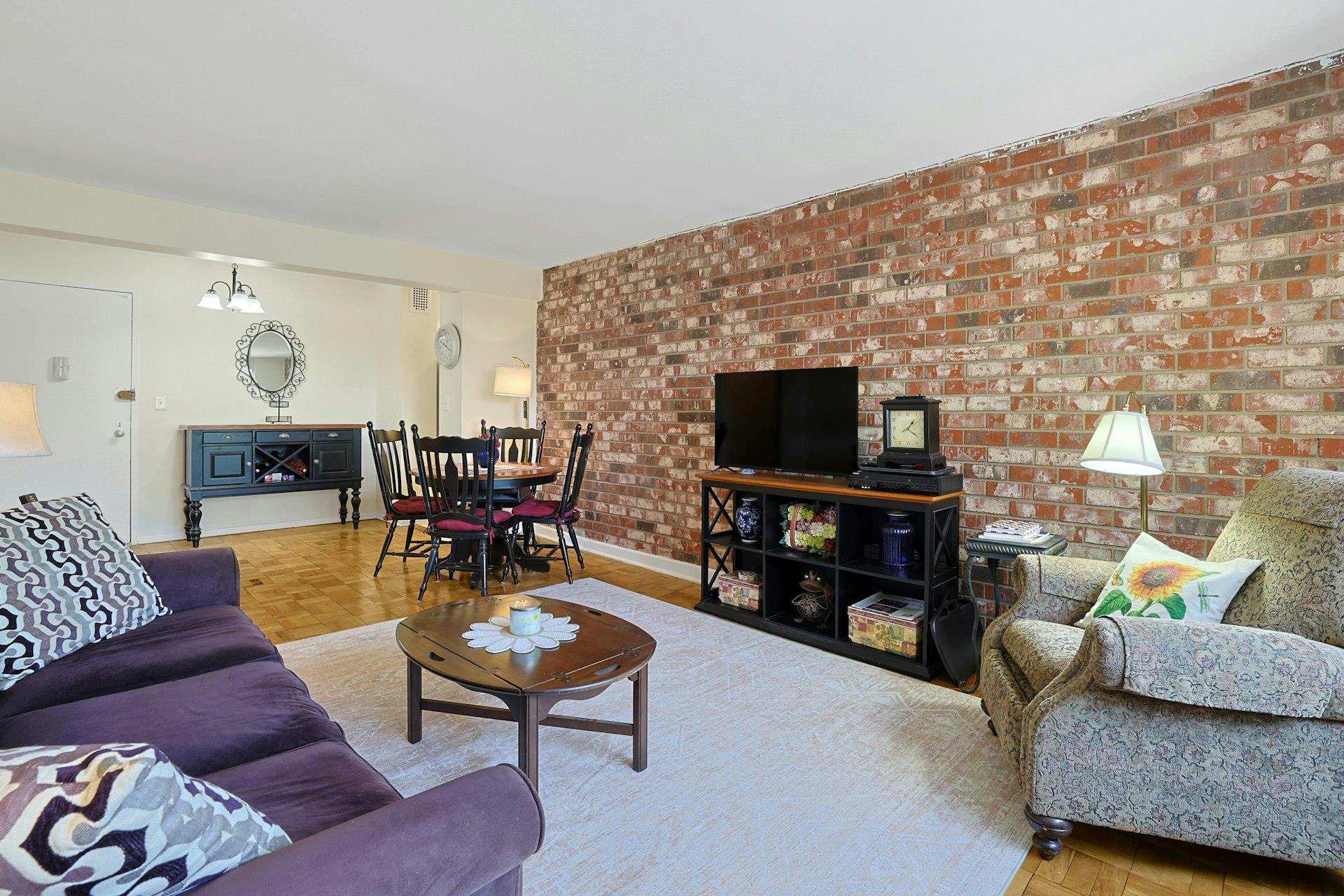 #7 photo, 505 Central Avenue, White Plains , NY 10606