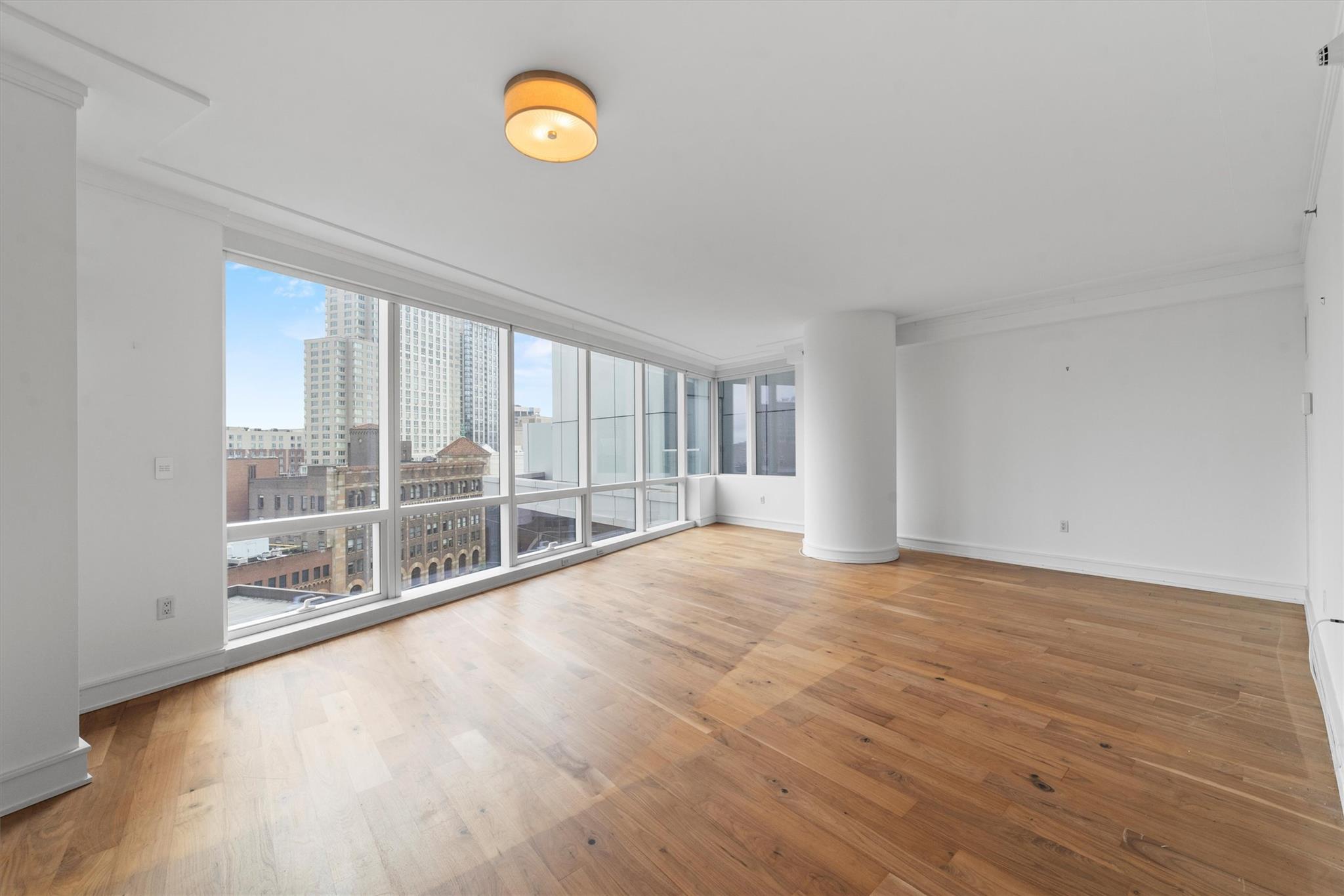 #4 photo, 5 Renaissance Square, White Plains , NY 10601