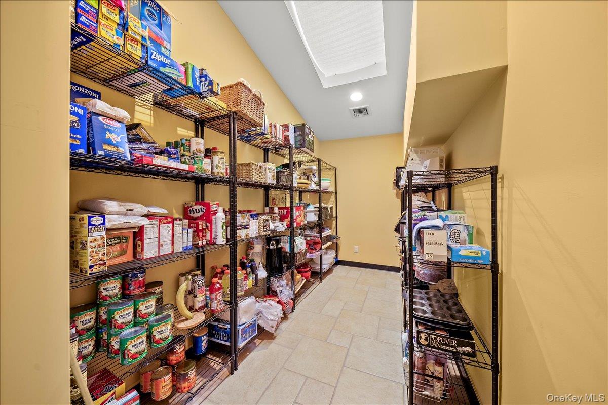 #12 photo, 7 Kent Court, サフォーク郡 Bayport , NY 11705