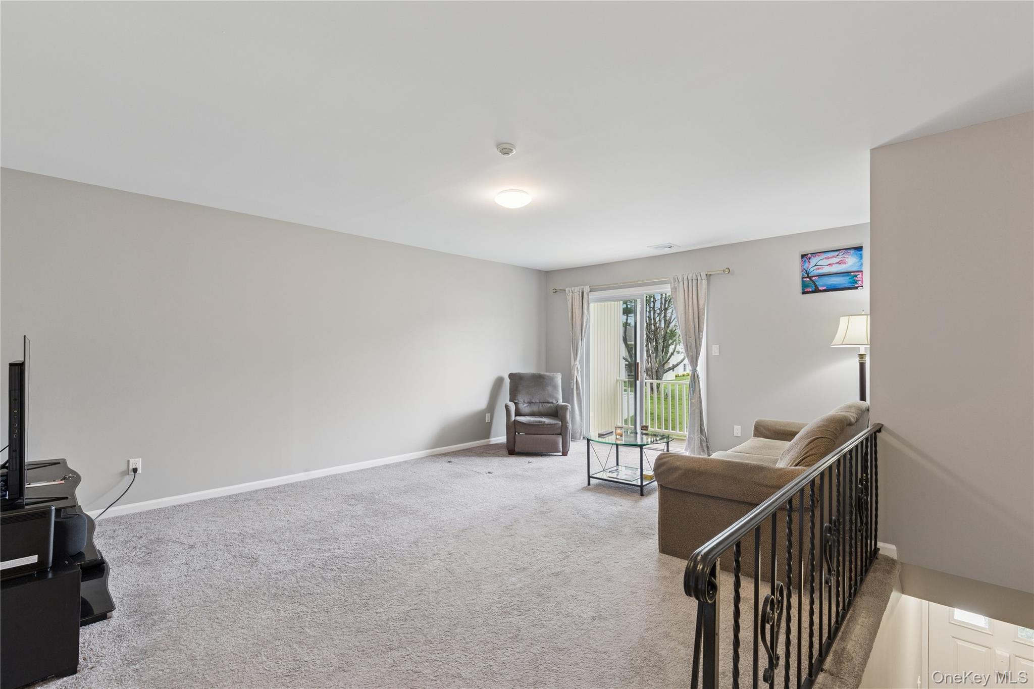 #6 photo, 241 Fairview Circle, Middle Island , NY 11953