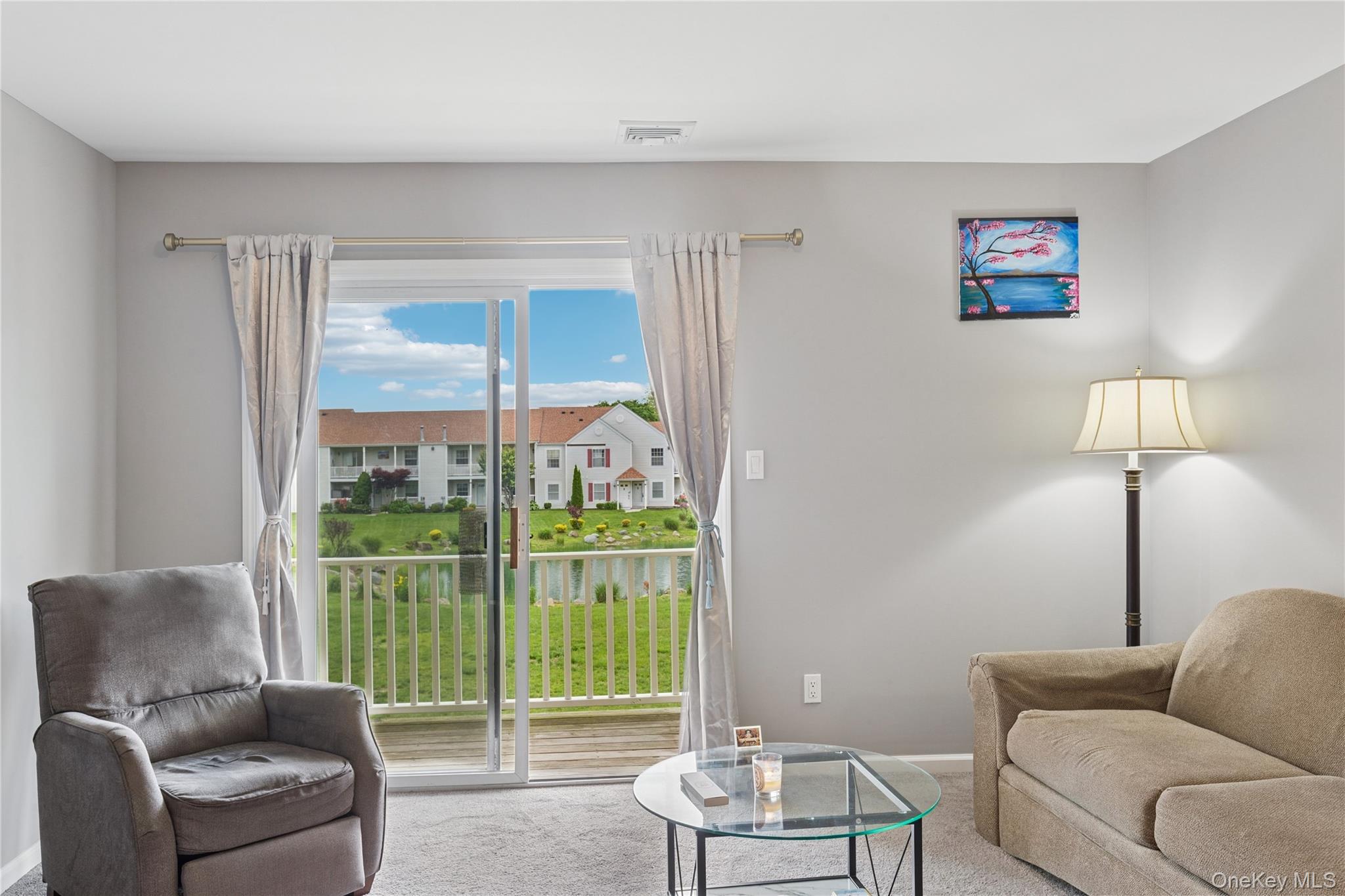 #7 photo, 241 Fairview Circle, Middle Island , NY 11953