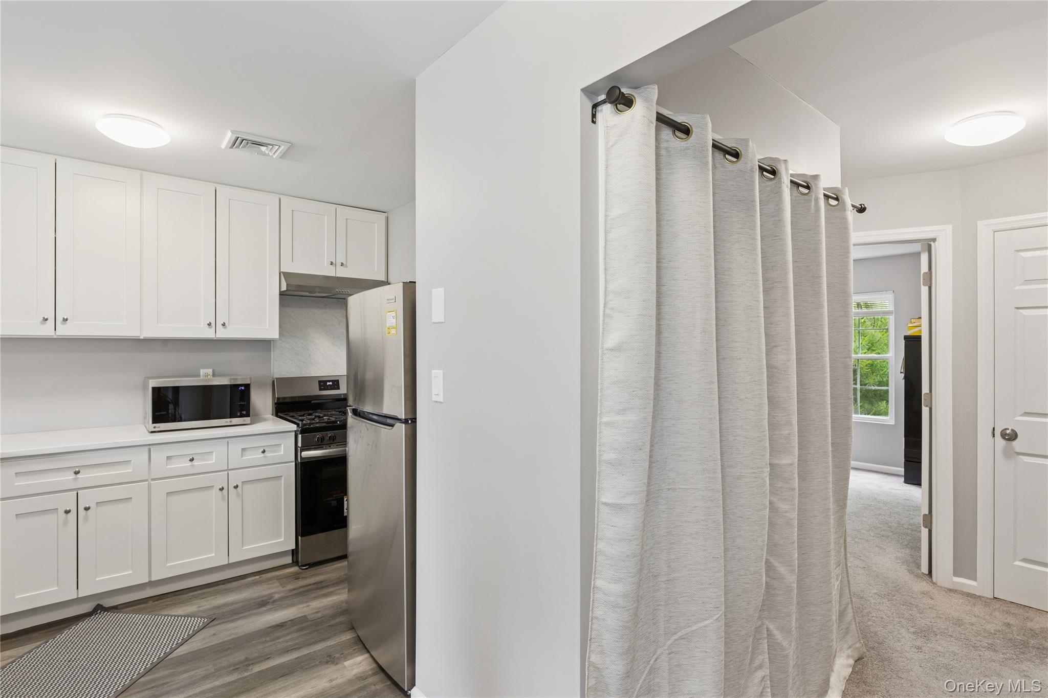 #9 photo, 241 Fairview Circle, Middle Island , NY 11953