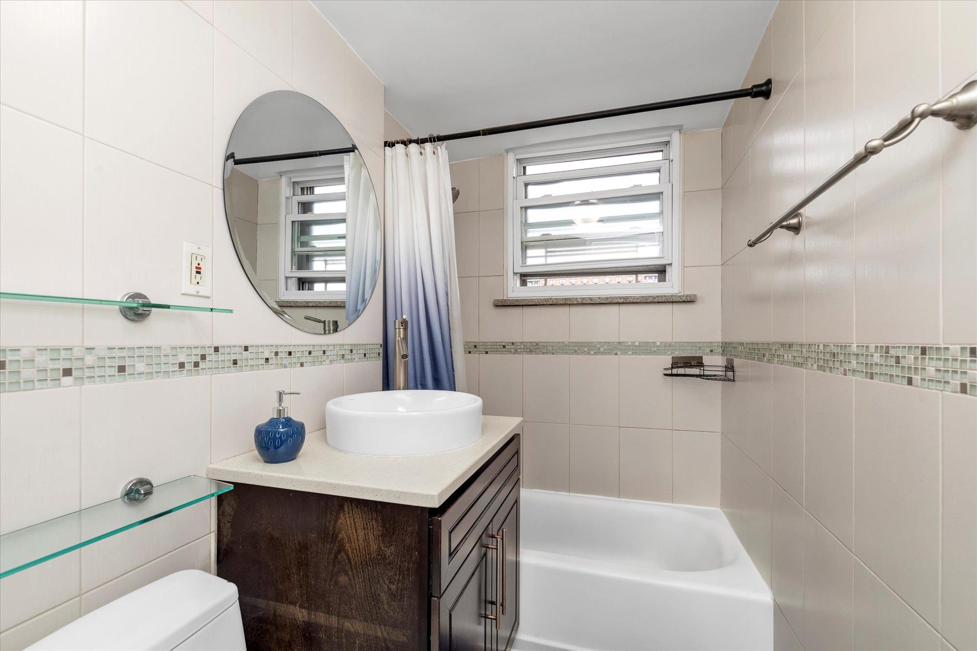 #13 photo, 61-15 97th Street, クイーンズ区 Rego Park , NY 11374