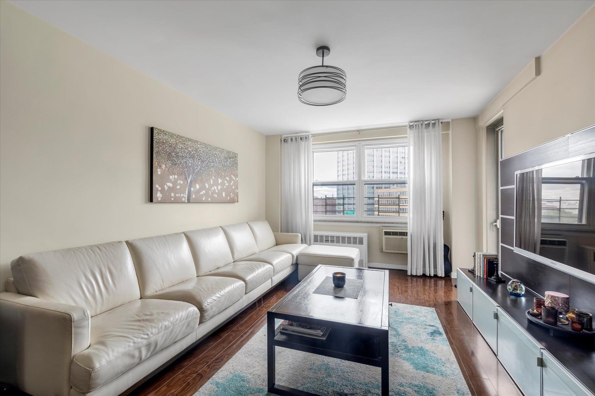 #2 photo, 61-15 97th Street, クイーンズ区 Rego Park , NY 11374