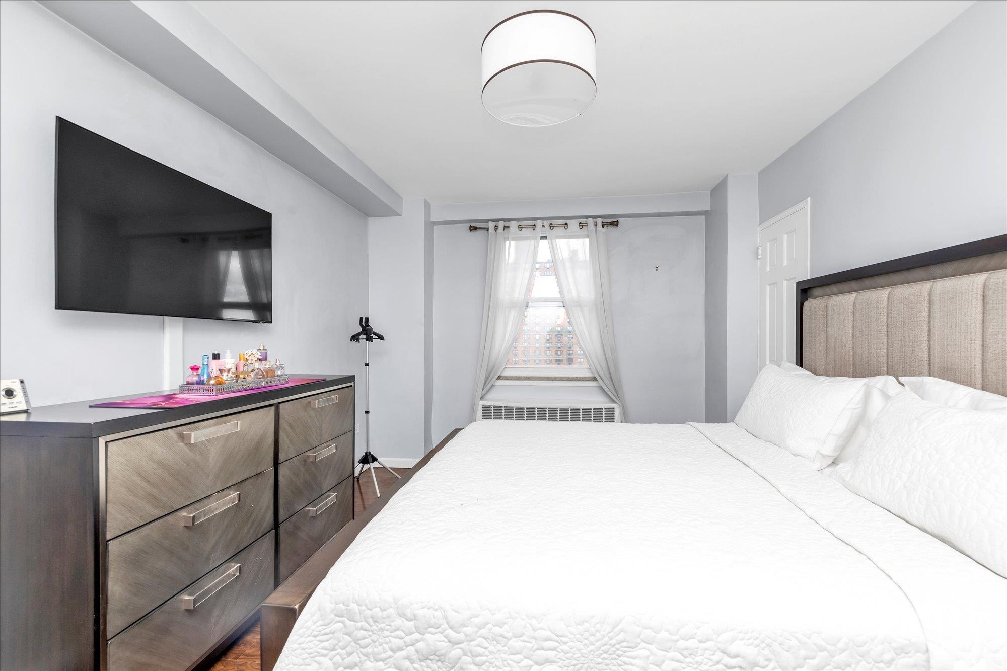 #9 photo, 61-15 97th Street, クイーンズ区 Rego Park , NY 11374