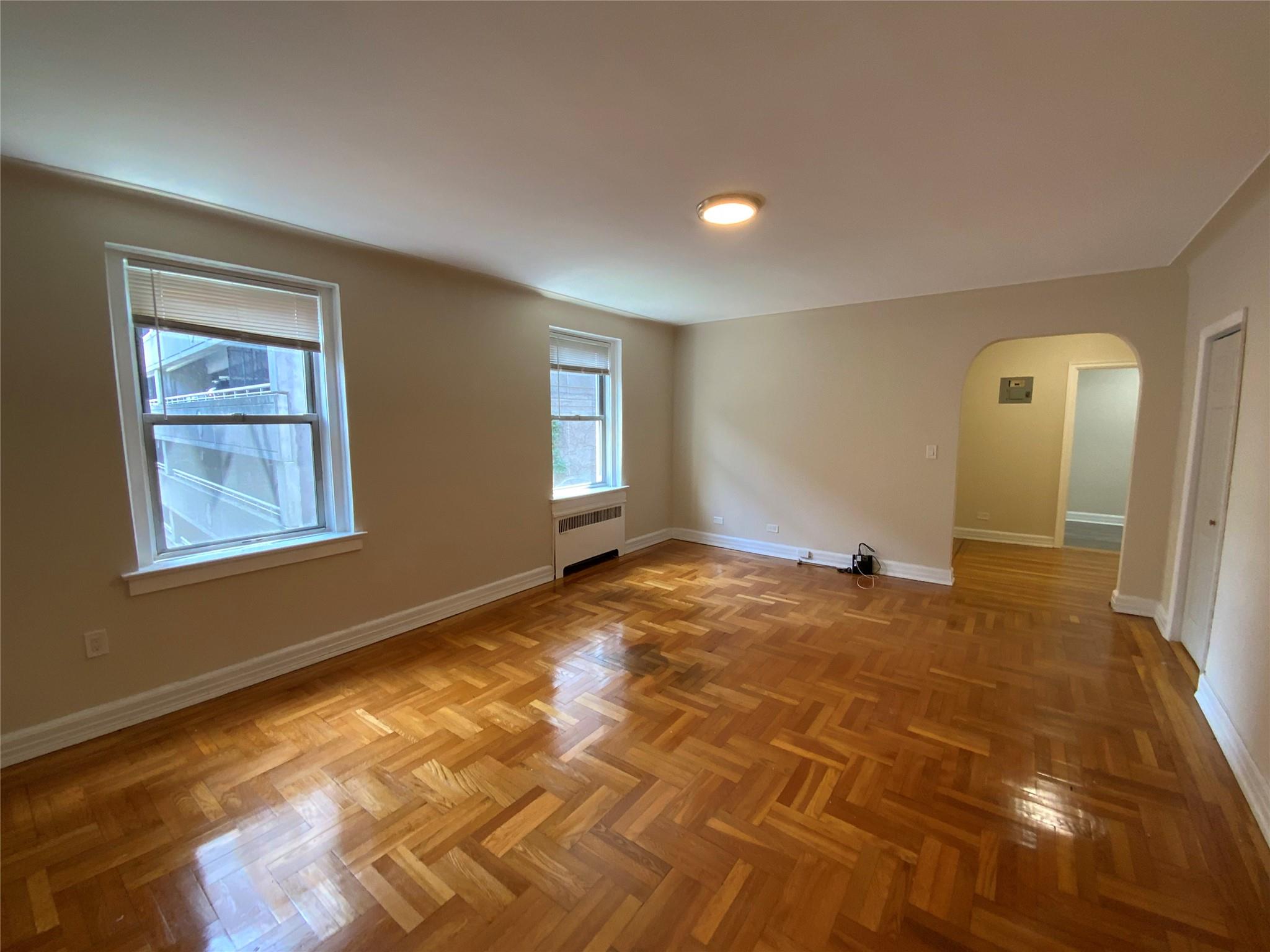 #5 photo, 1 S Broadway, White Plains , NY 10601