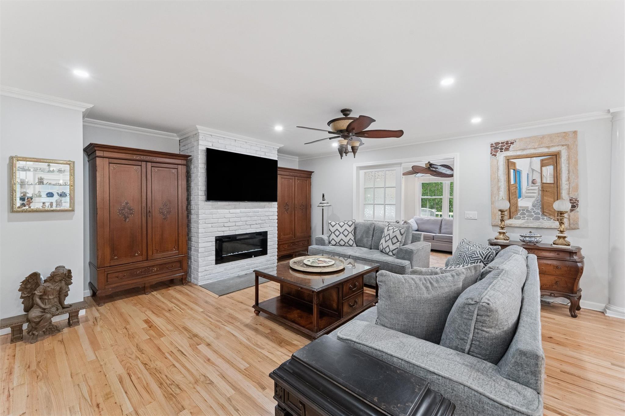 #12 photo, 284 Royal Avenue, サフォーク郡 Flanders , NY 11901