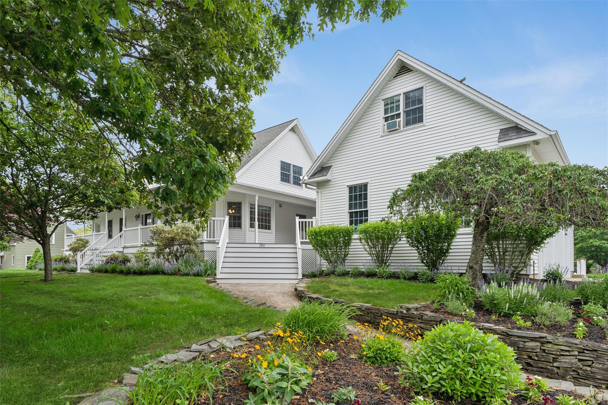 #3 photo, 284 Royal Avenue, サフォーク郡 Flanders , NY 11901