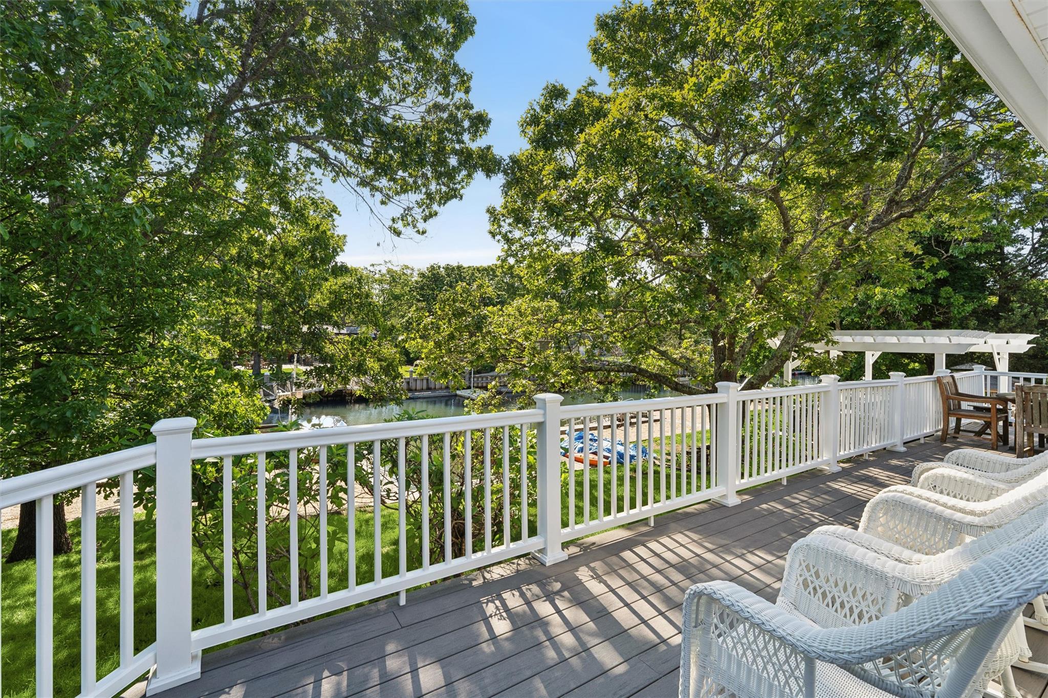 #5 photo, 284 Royal Avenue, サフォーク郡 Flanders , NY 11901