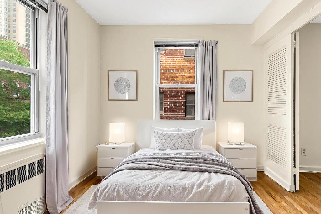 #14 photo, 72-10 112th Street, クイーンズ区 Forest Hills , NY 11375