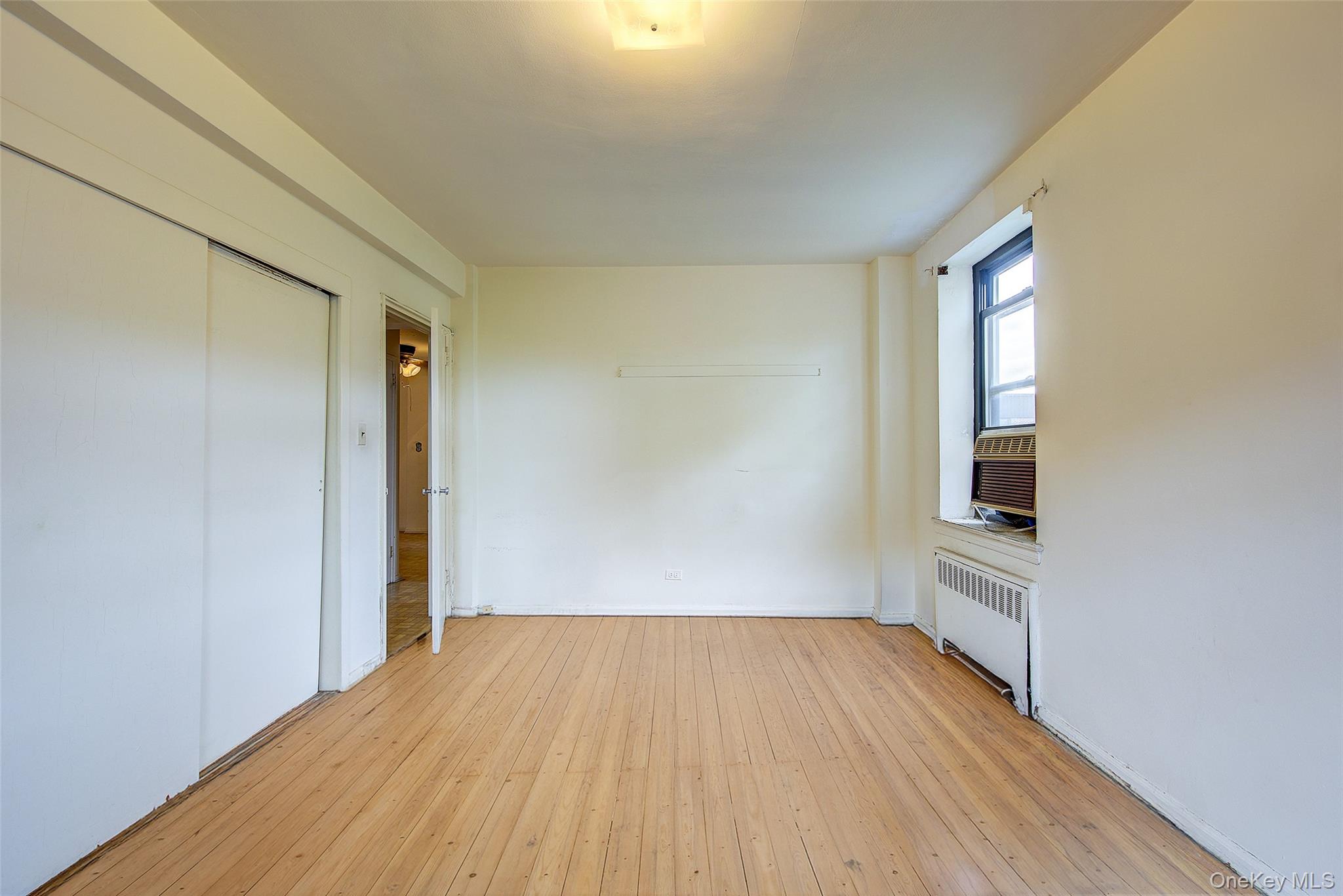 #18 photo, 32-43 91 Street, クイーンズ区 East Elmhurst , NY 11369