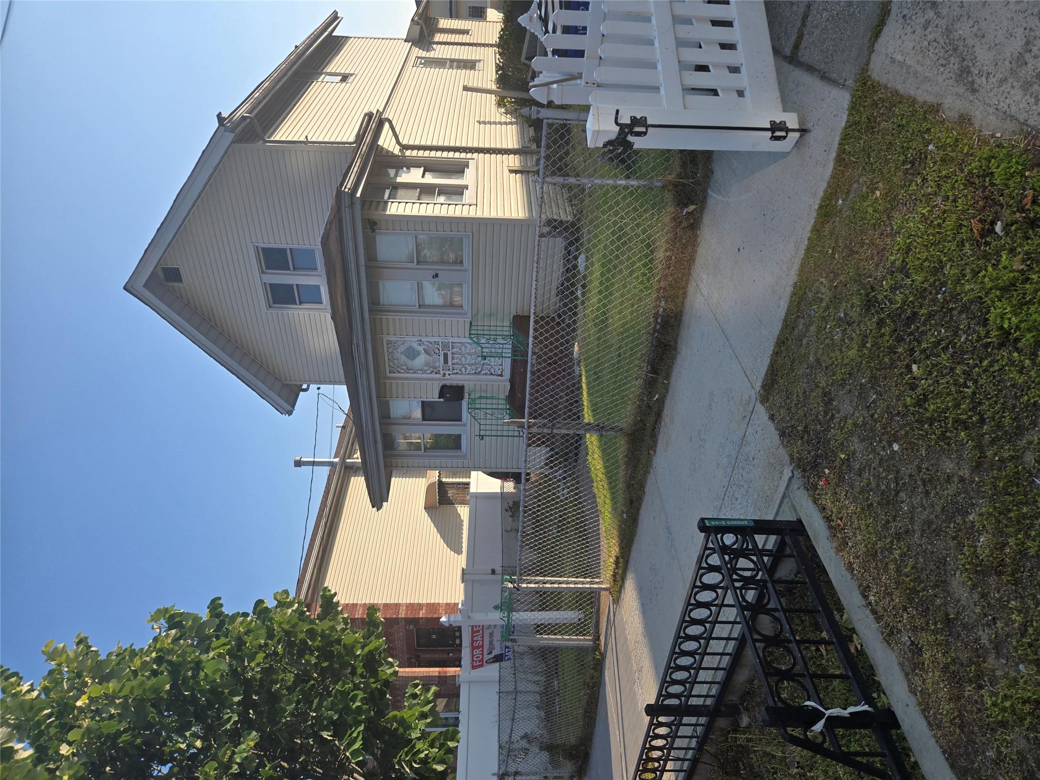 #1 photo, 115-28 130 street, كوينز South Ozone Park , NY 11436