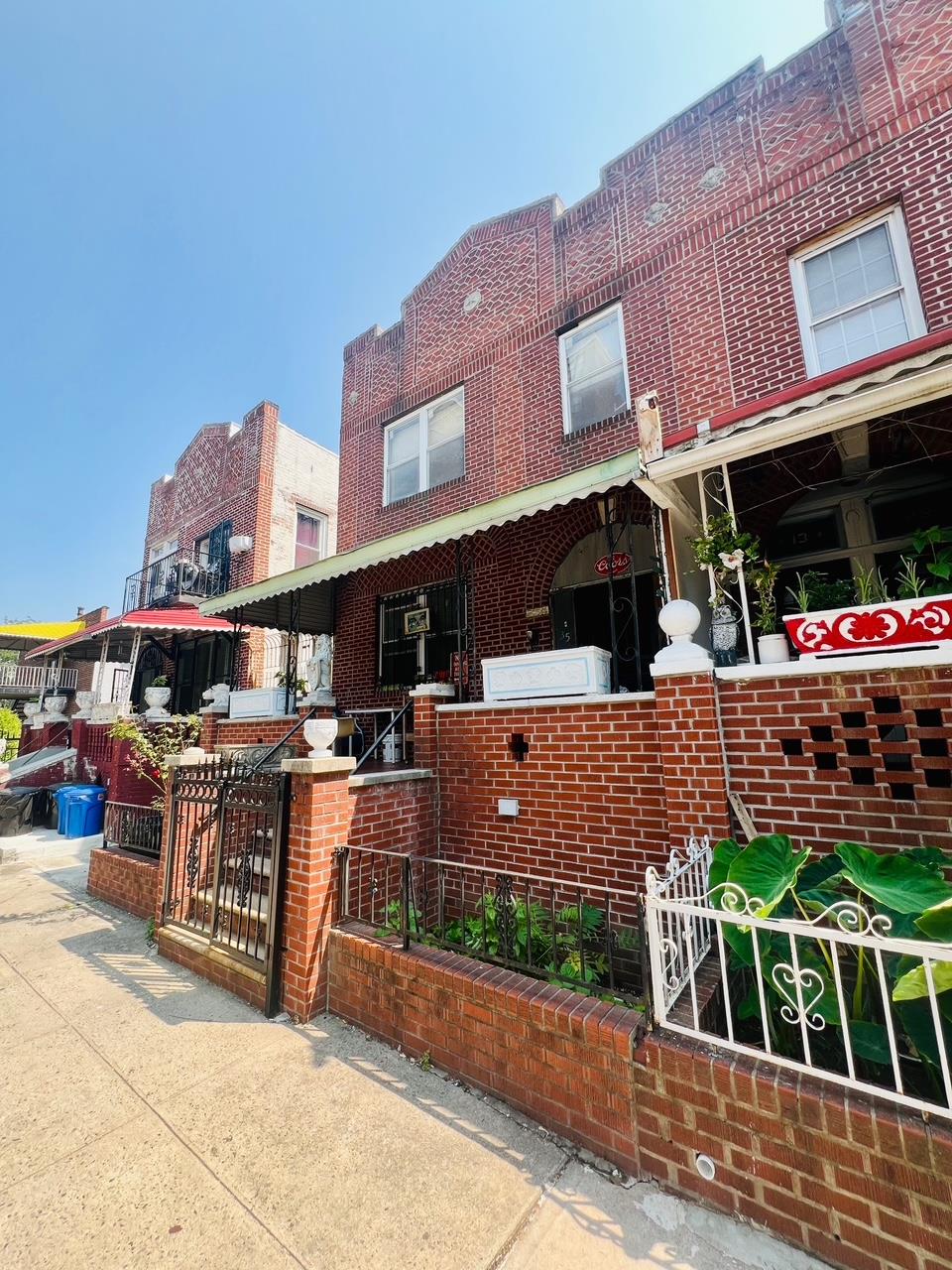 #1 photo, 1350 Croes Avenue, Bronx , NY 10472