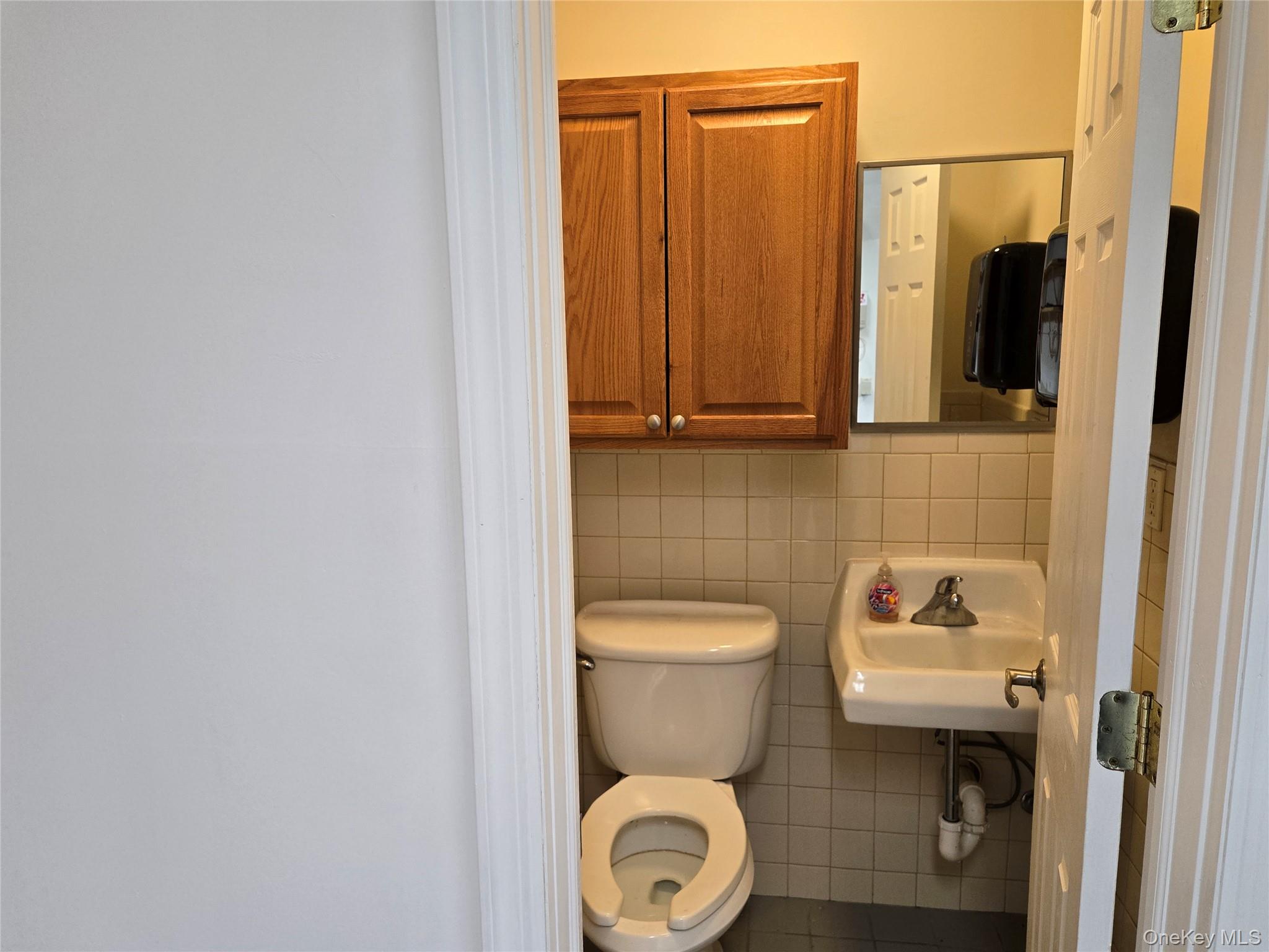 #20 photo, 130 E Central Avenue, Pearl River , NY 10965