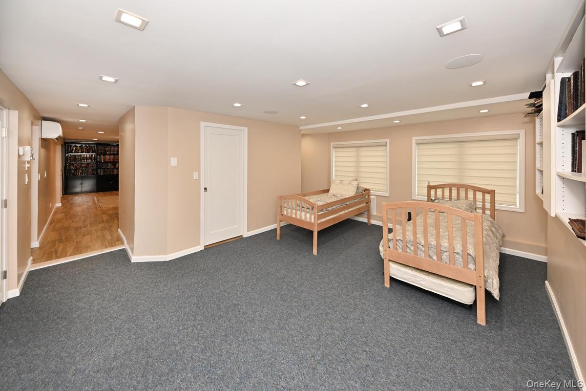 #20 photo, 2 Elener Lane, Spring Valley , NY 10977