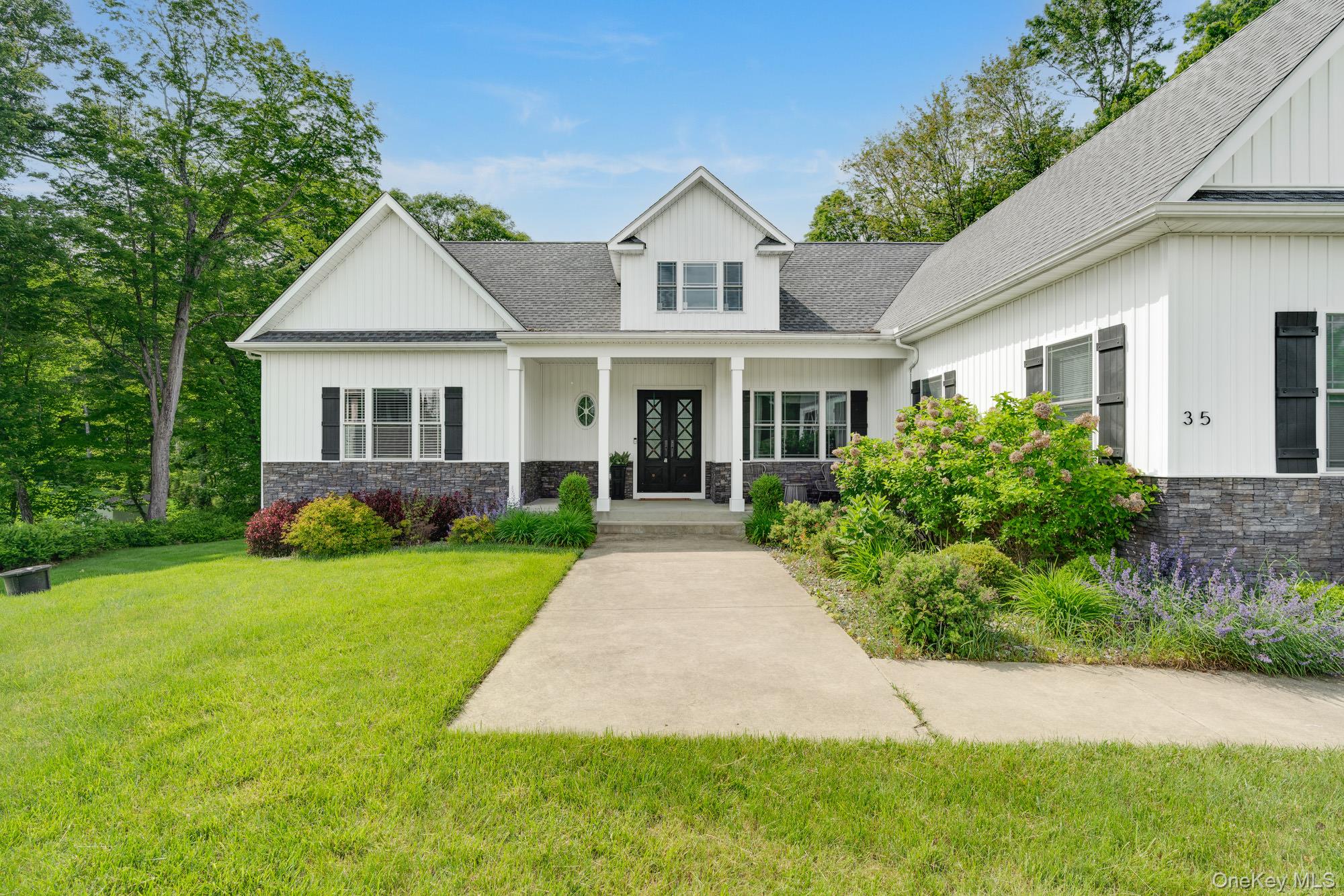 #3 photo, 35 Biltmore Drive, 紐約州 Hopewell Junction , NY 12533