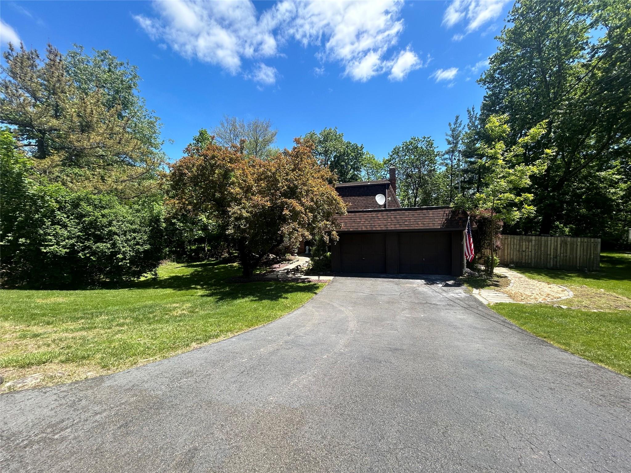 #1 photo, 7 Medford Place, Nanuet , NY 10954